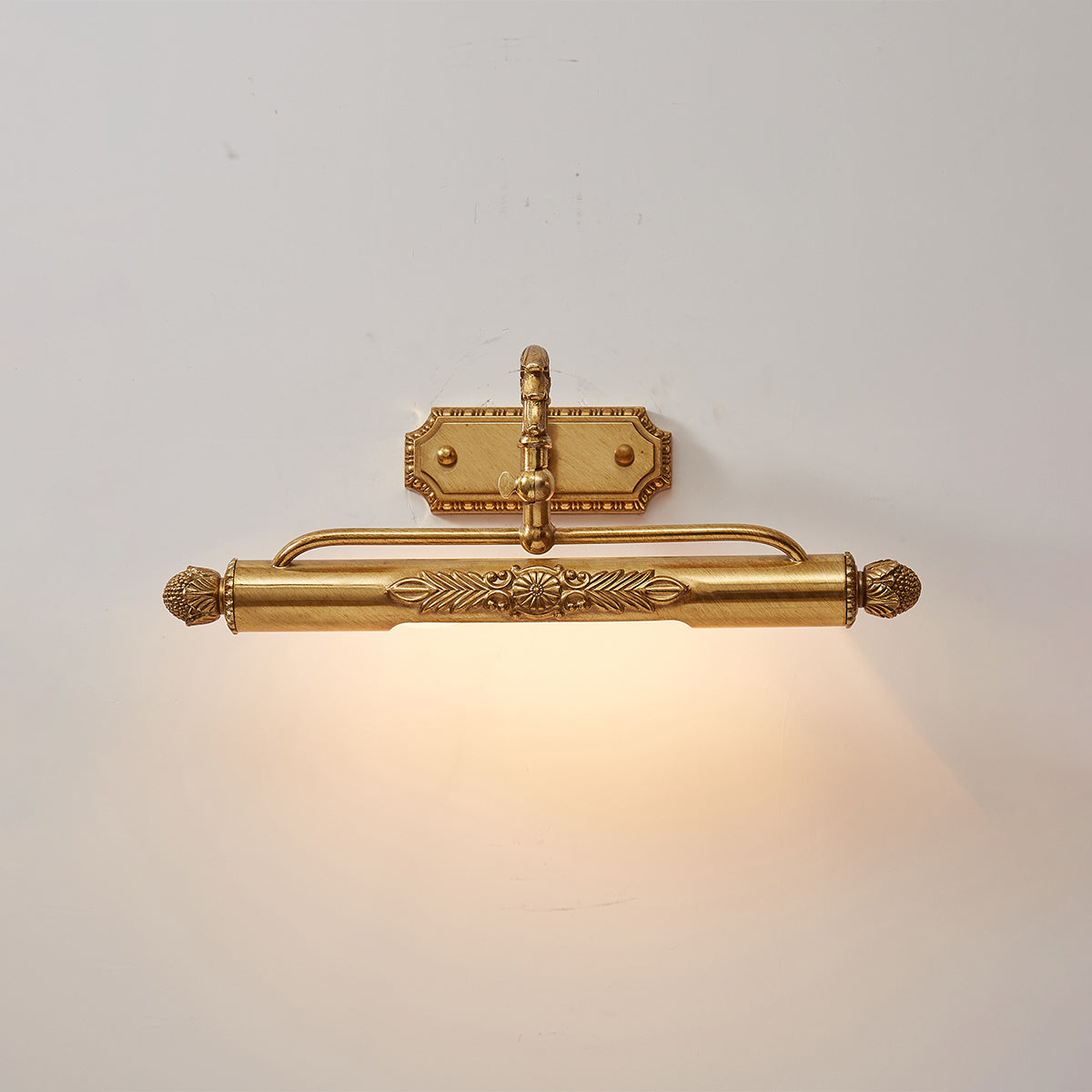 Armelella Gallery Wall Light