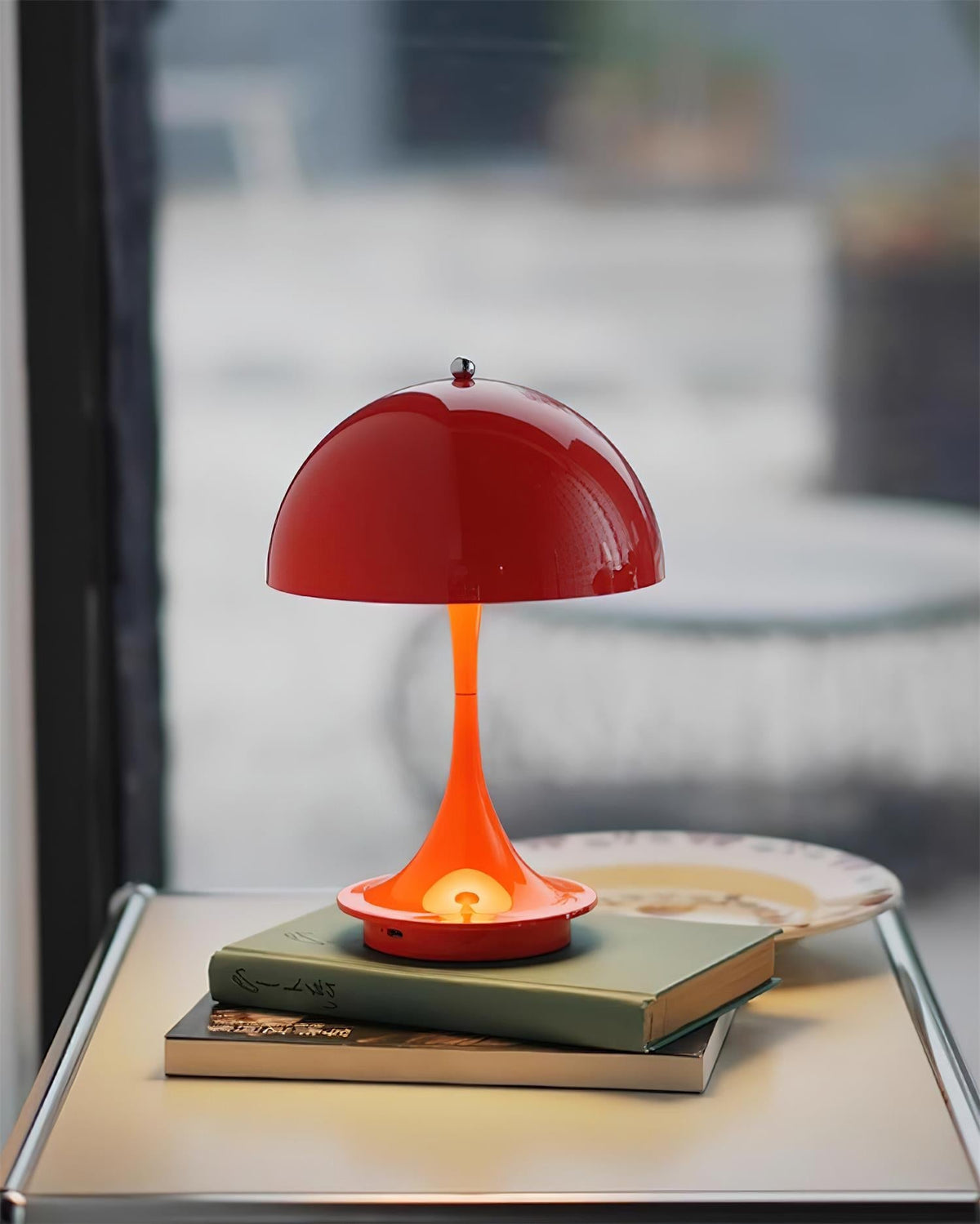 Geval Outdoor Table Lamp