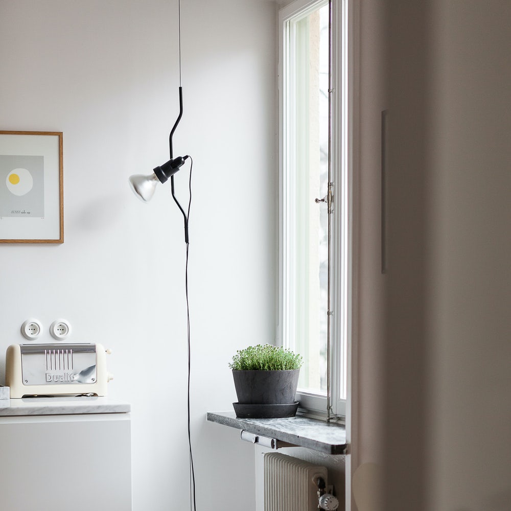 Pabel Floor to Ceiling Light
