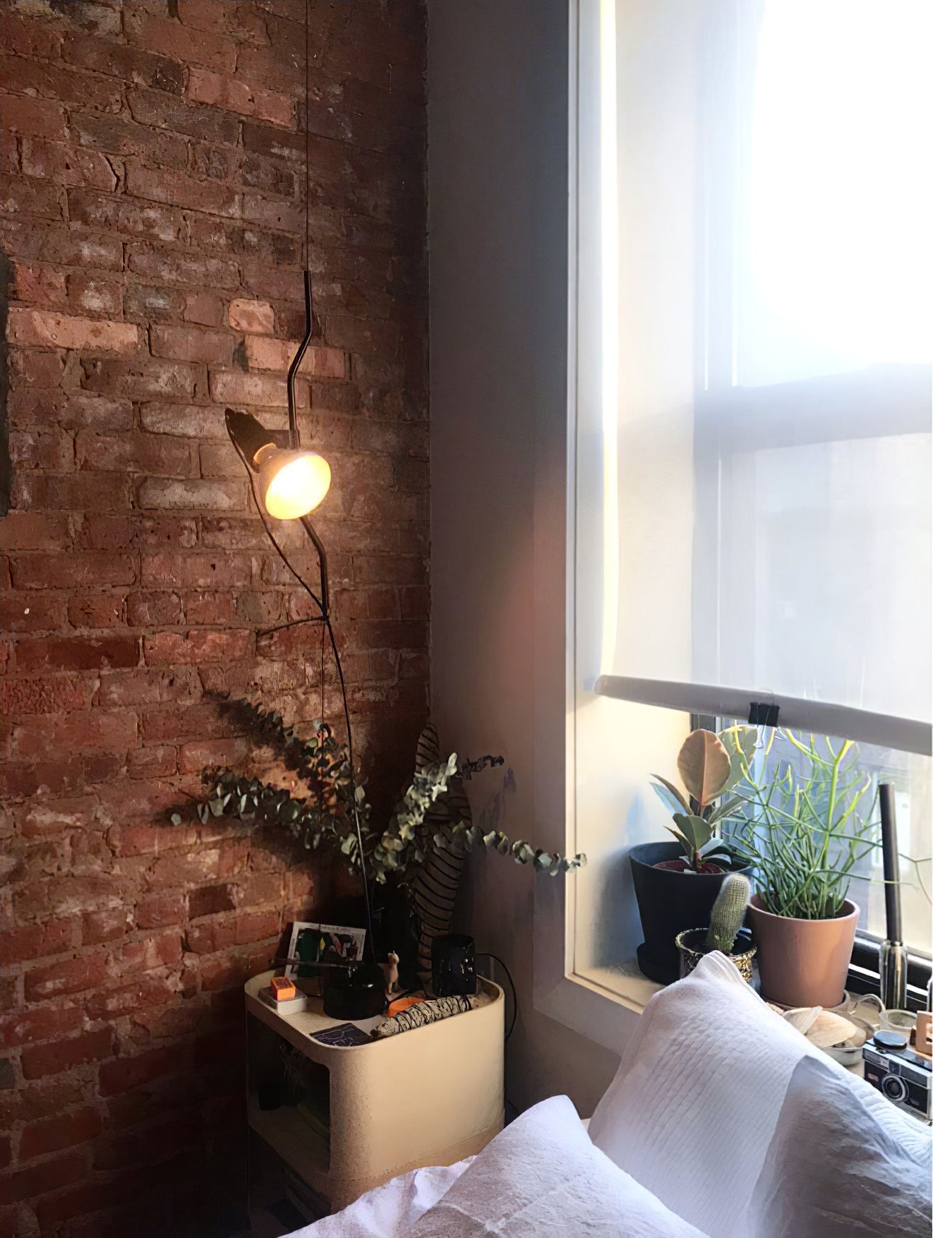 Pabel Floor to Ceiling Light