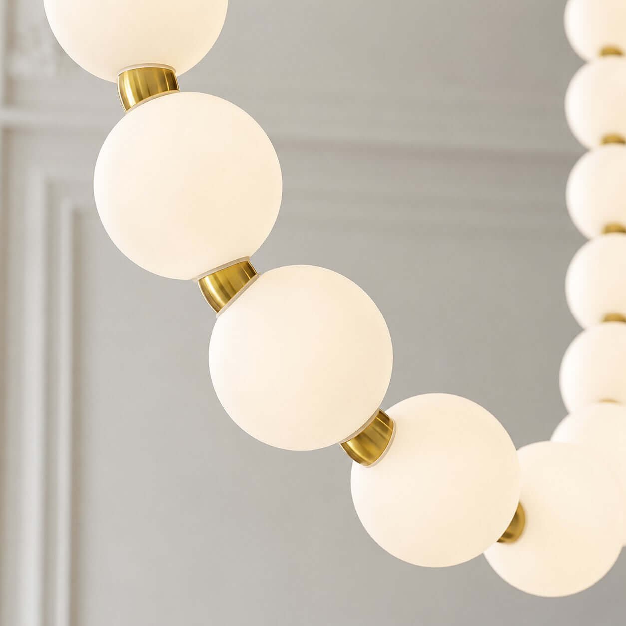 Baerain Globe Chandelier