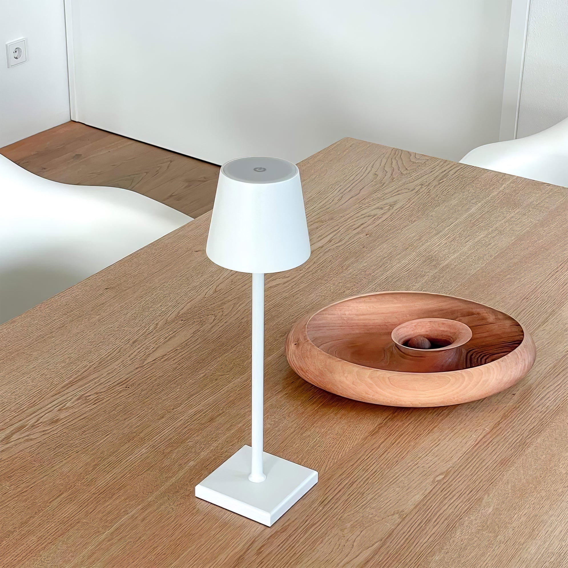 Araraano Portable Table Lamp