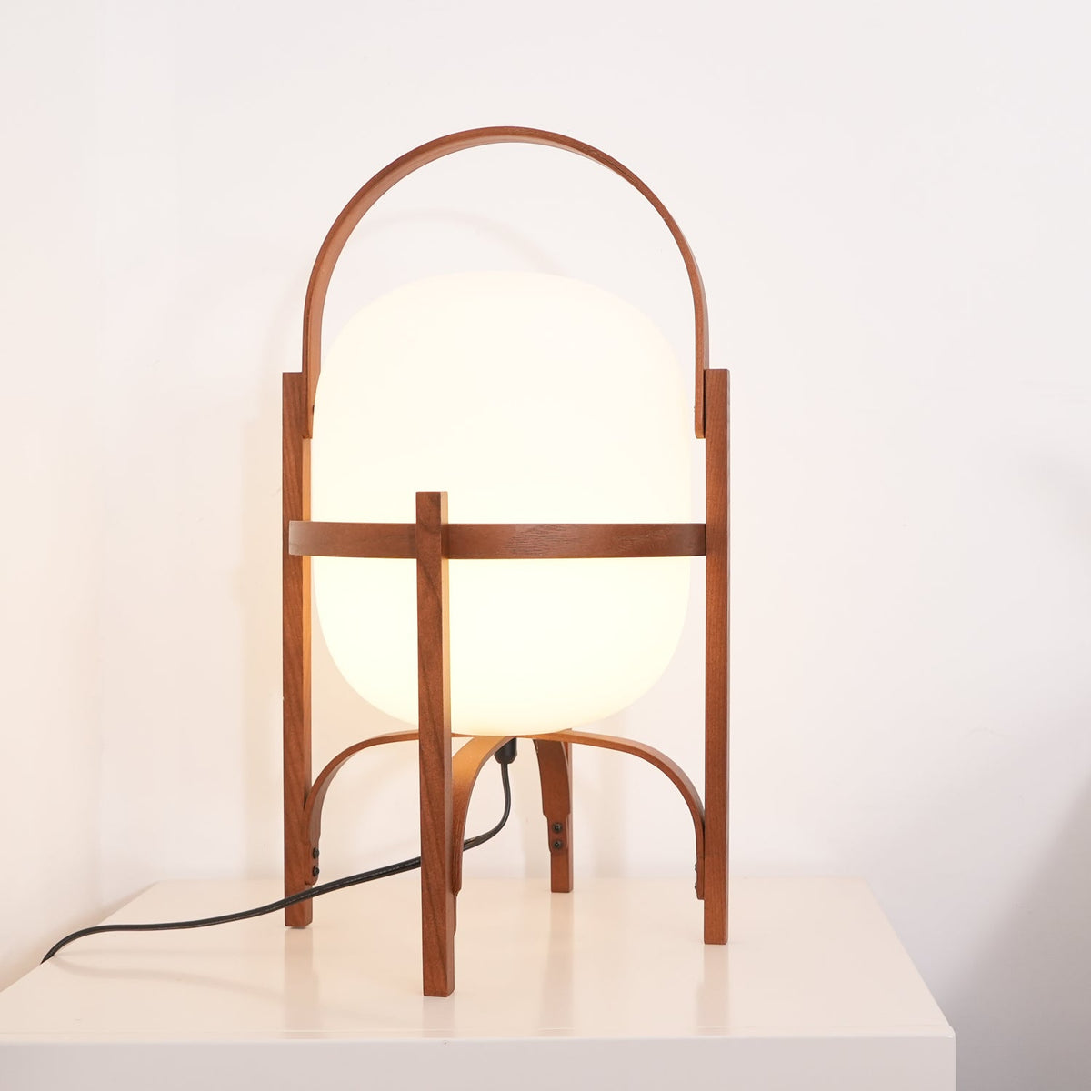 Itovelon Lantern Table Lamp