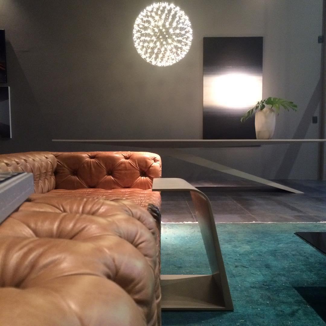 Unia Pendant Light