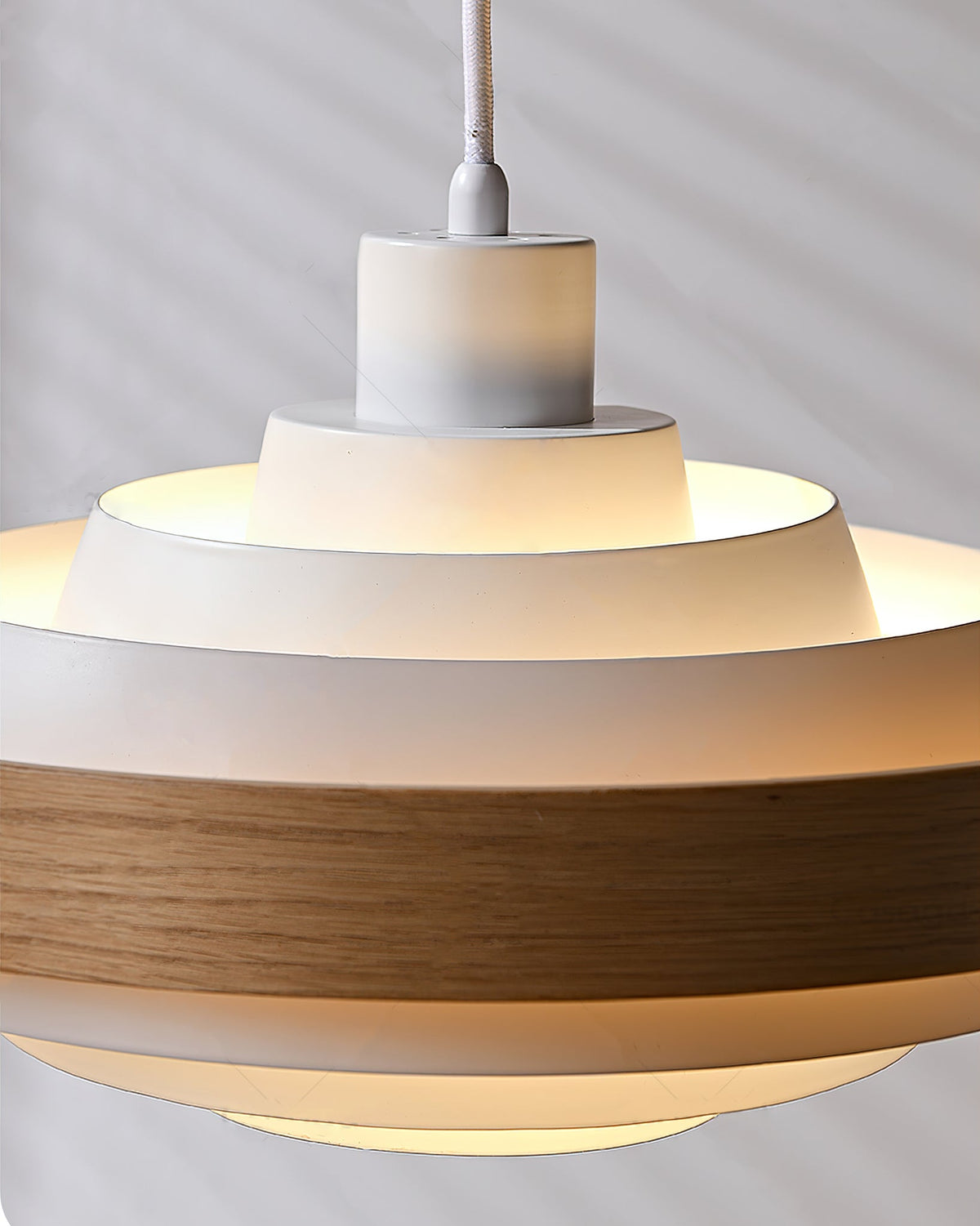 Afano Articulated Pendant Light
