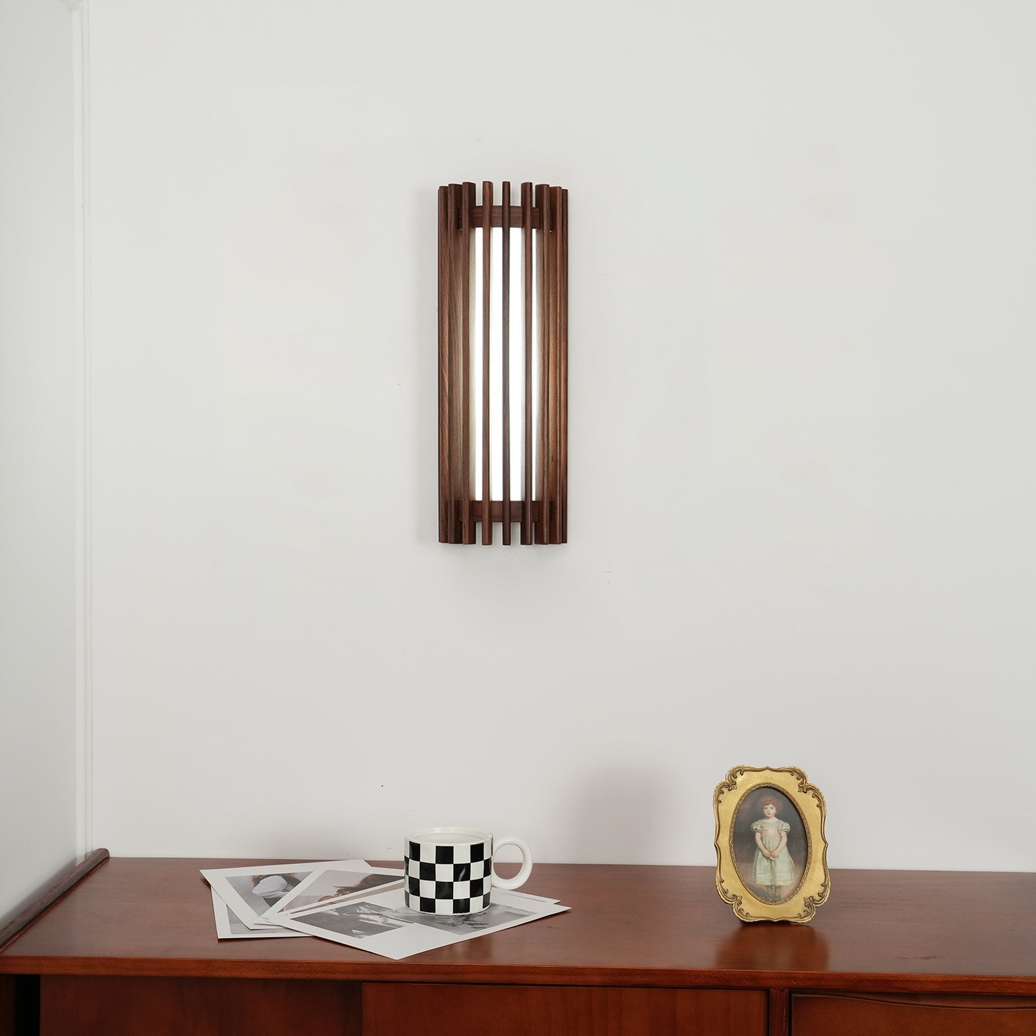 Bekelya Wall Light