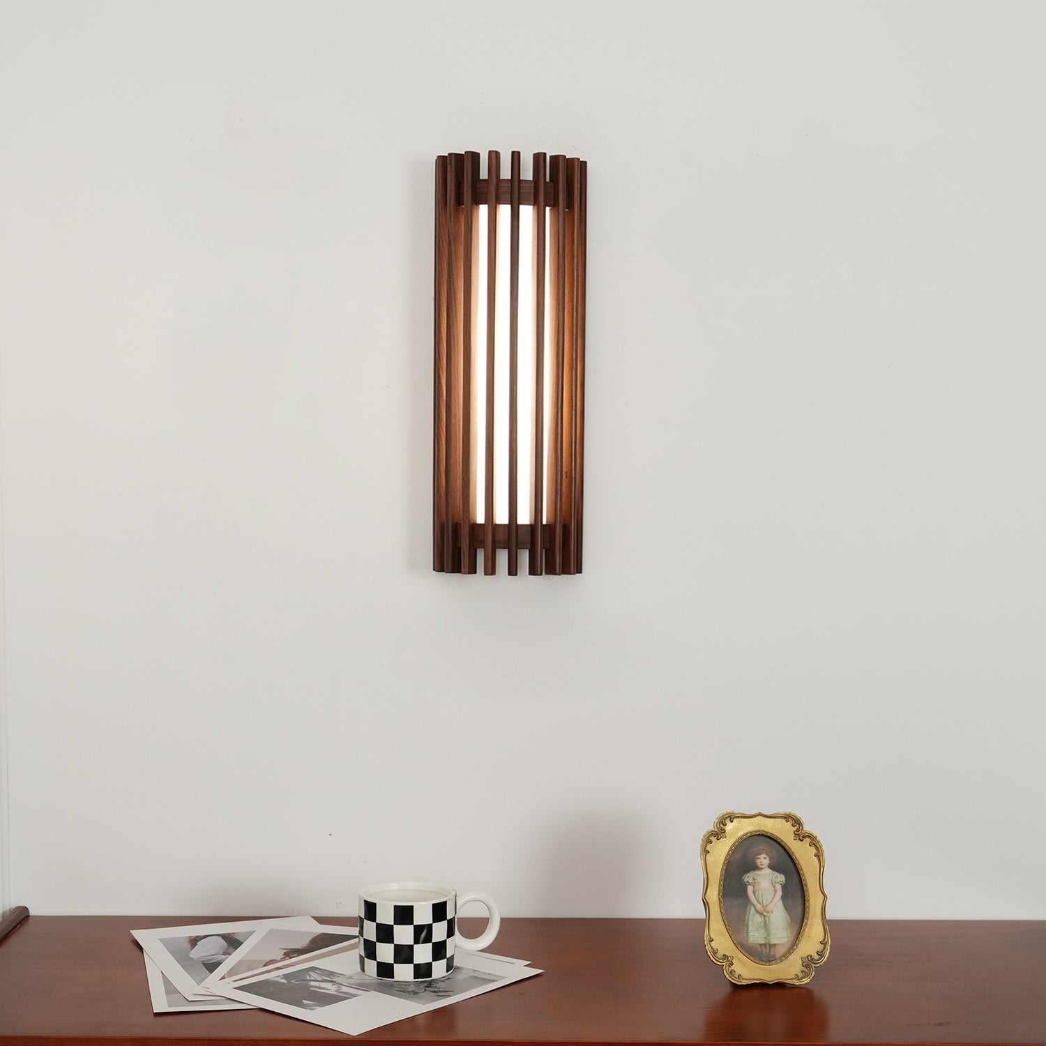 Bekelya Wall Light