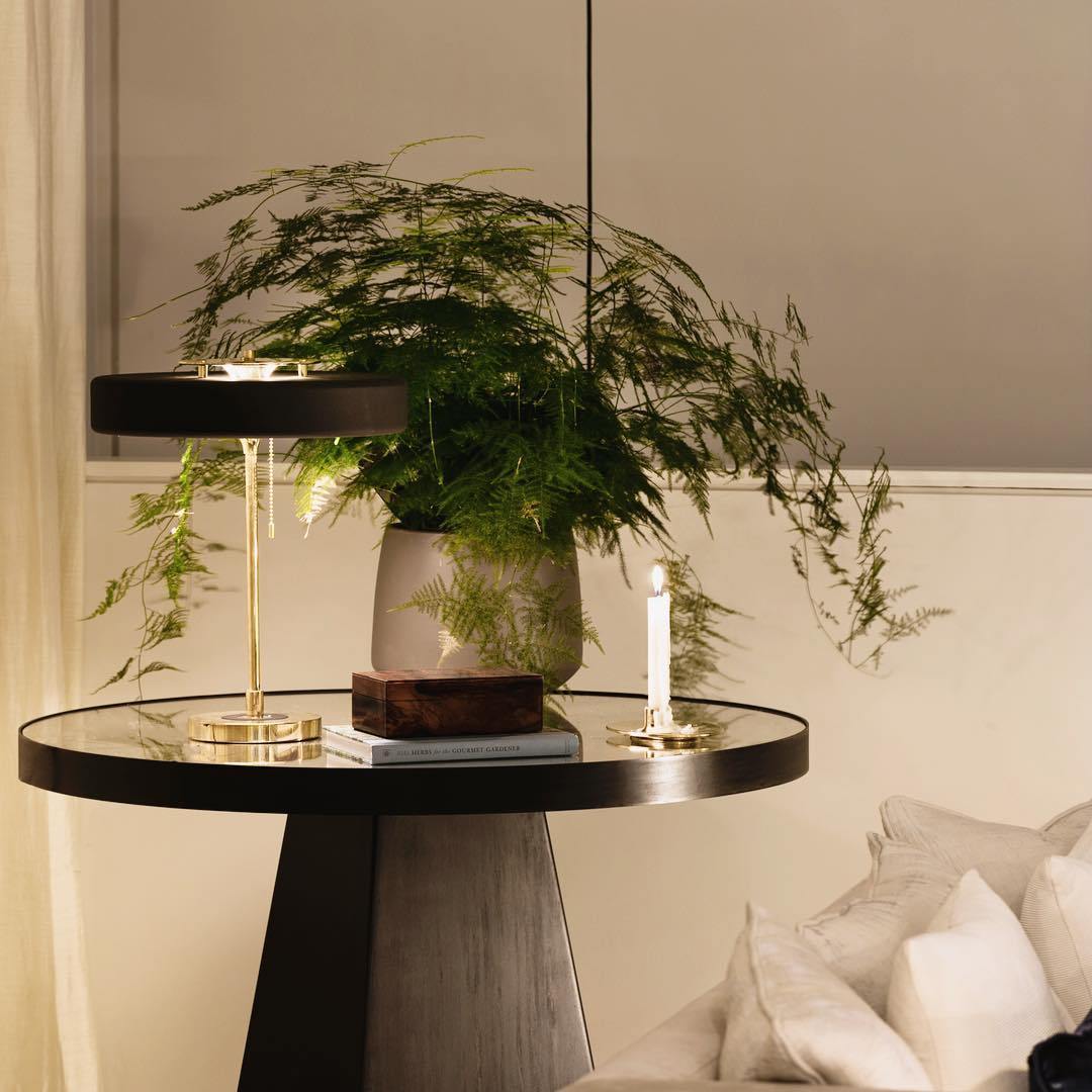 Mepero Modern Table Lamp
