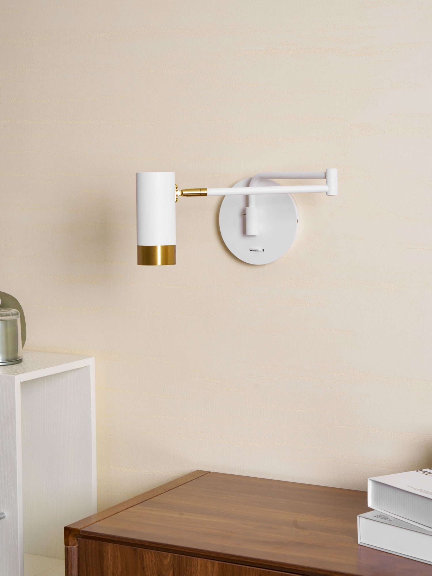 Nodo Wall Light