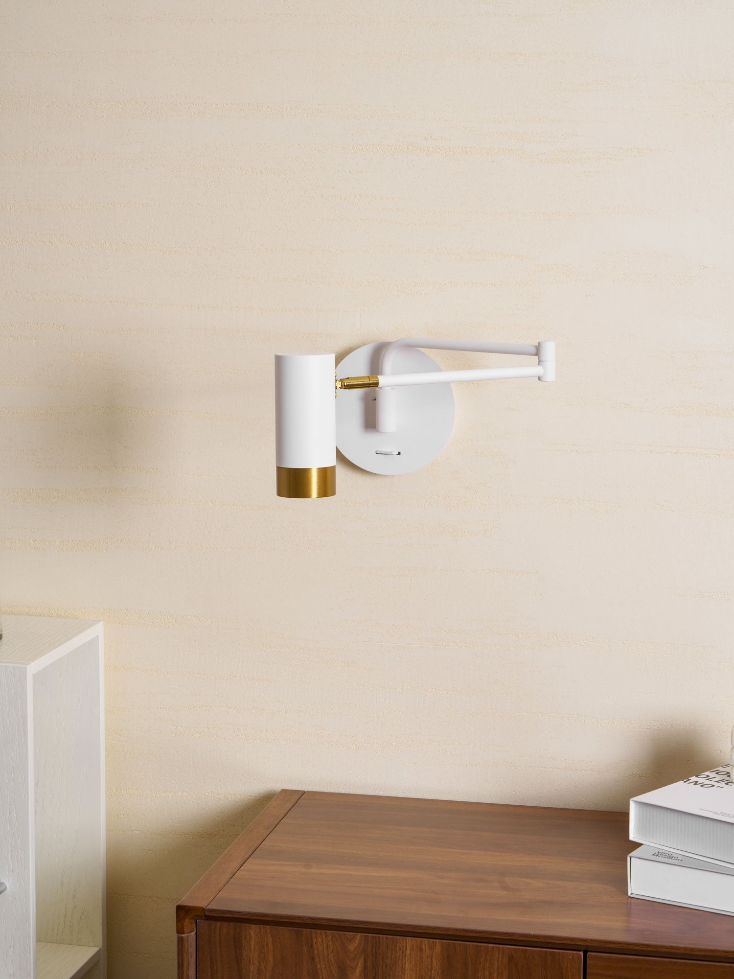 Nodo Wall Light