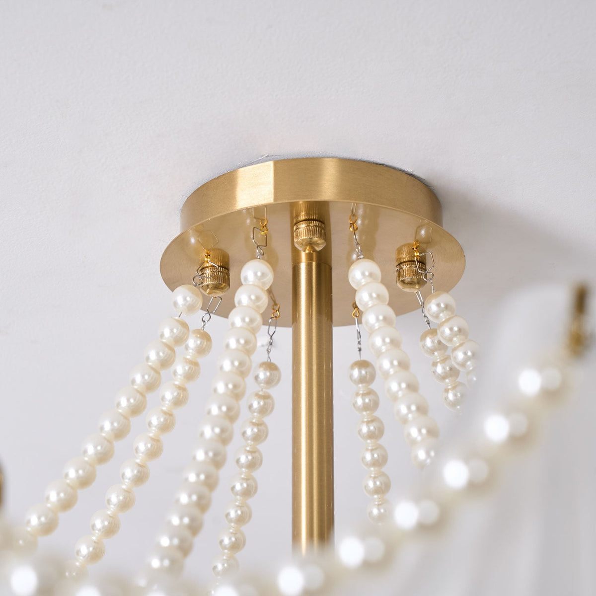 Scallop Shell Chandelier – detail 23