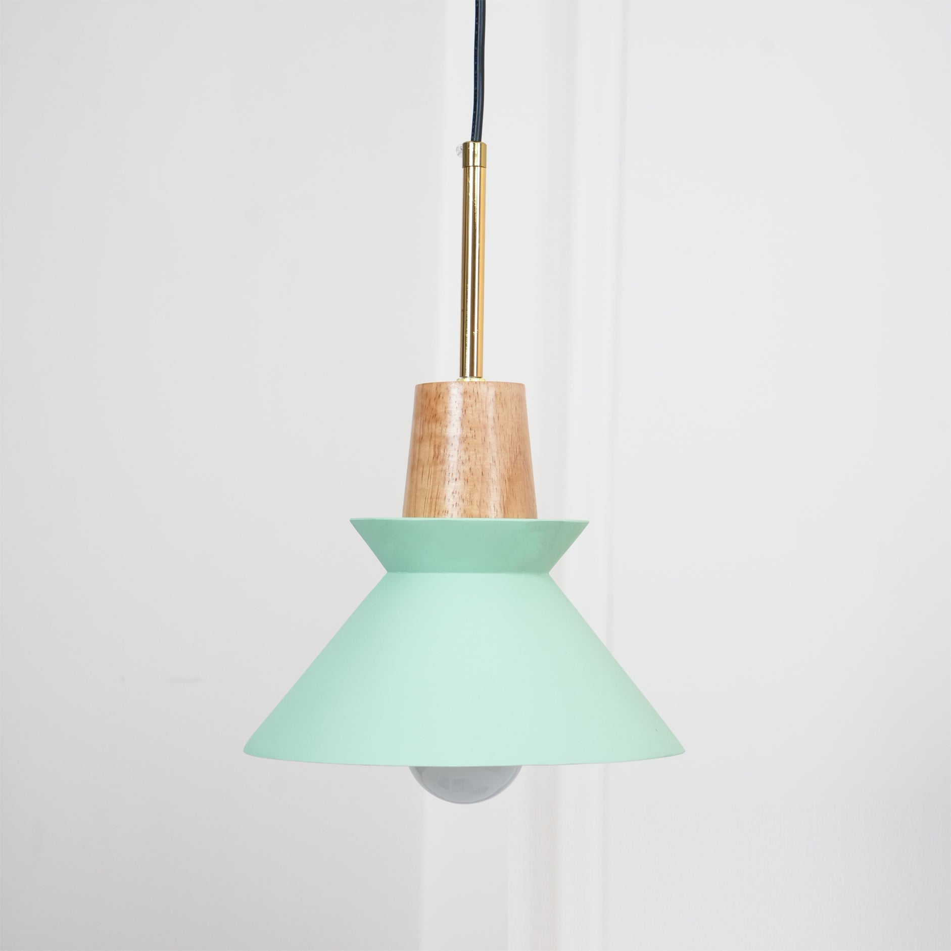 Upao Cone Pendant Light