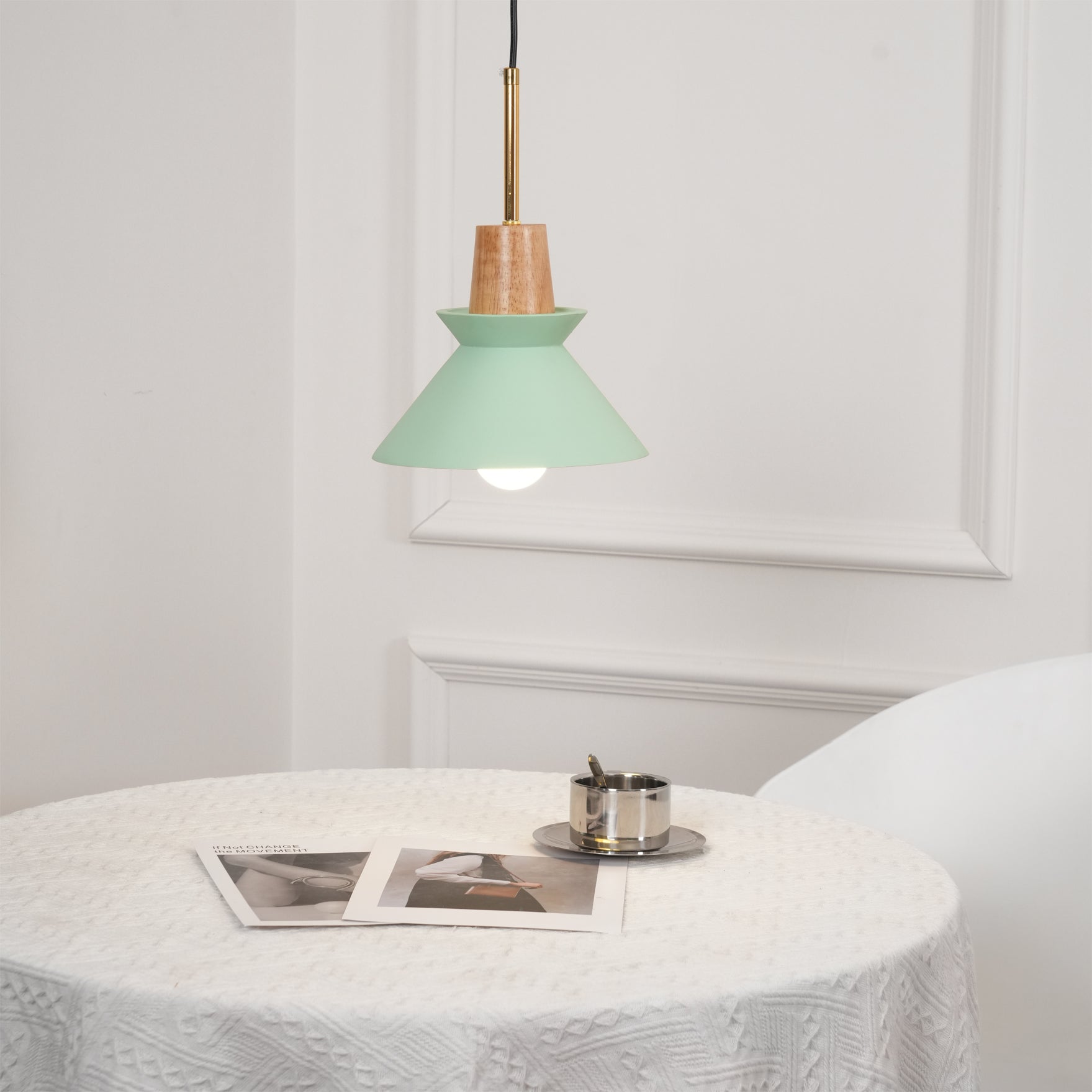 Upao Cone Pendant Light