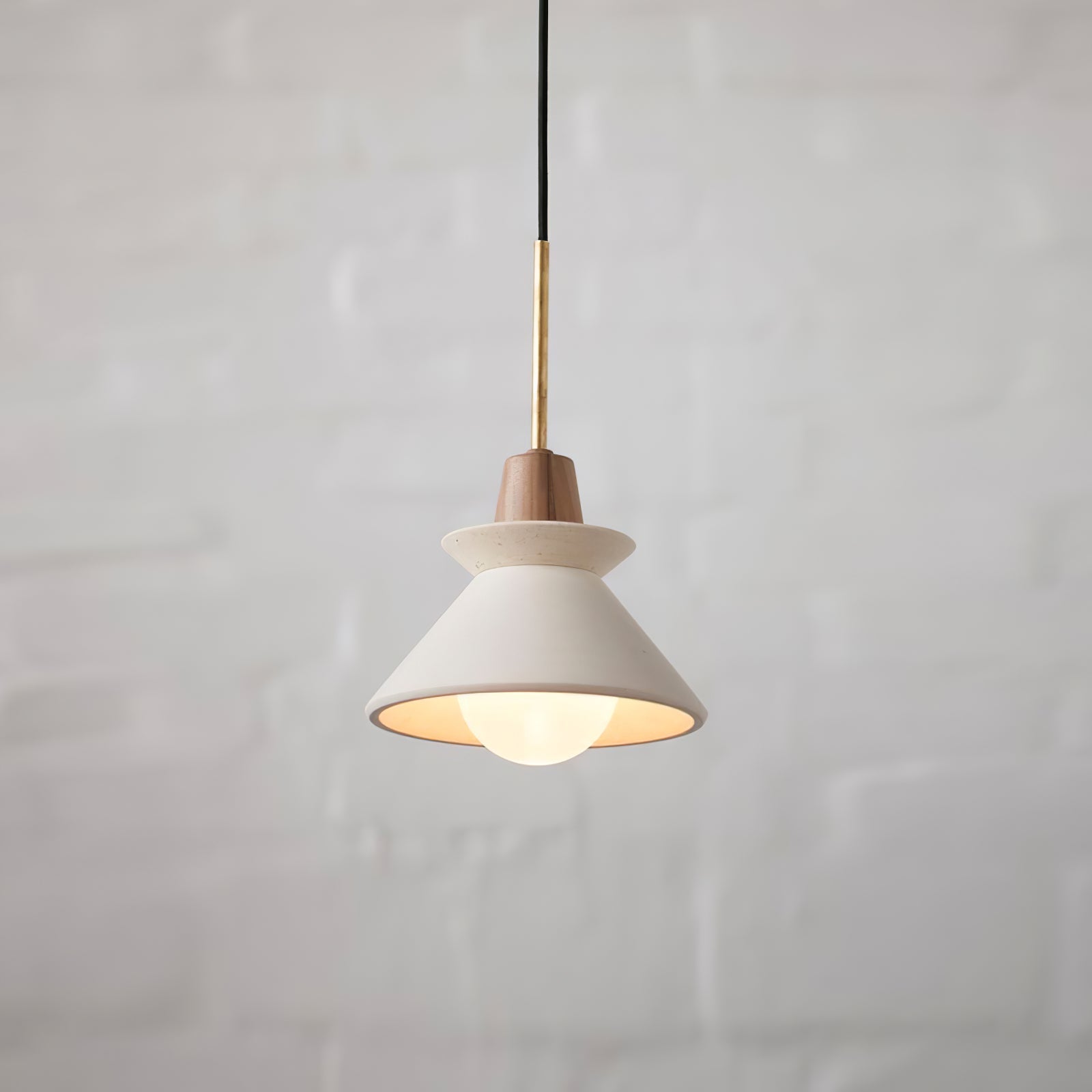 Upao Cone Pendant Light