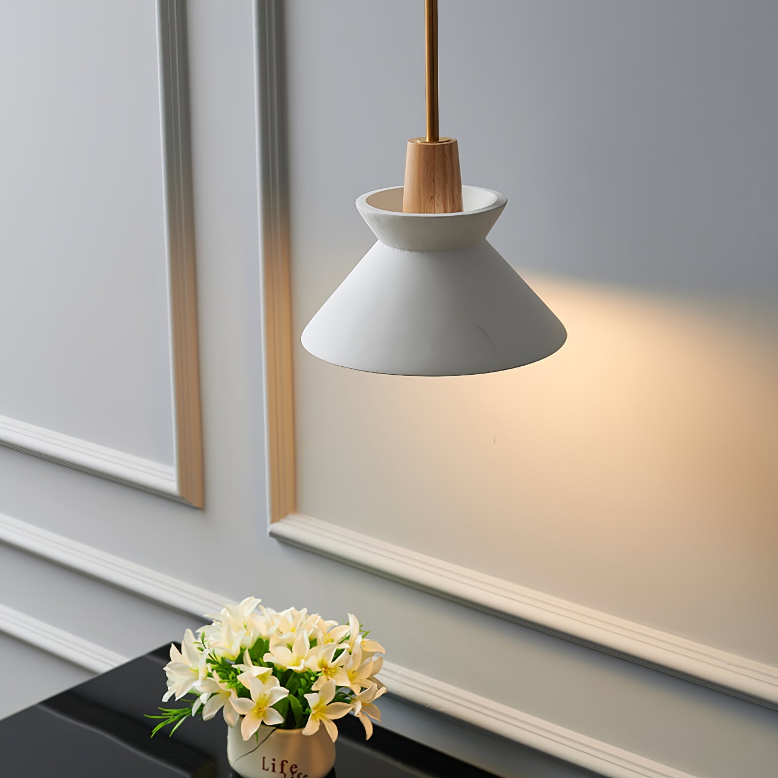 Upao Cone Pendant Light