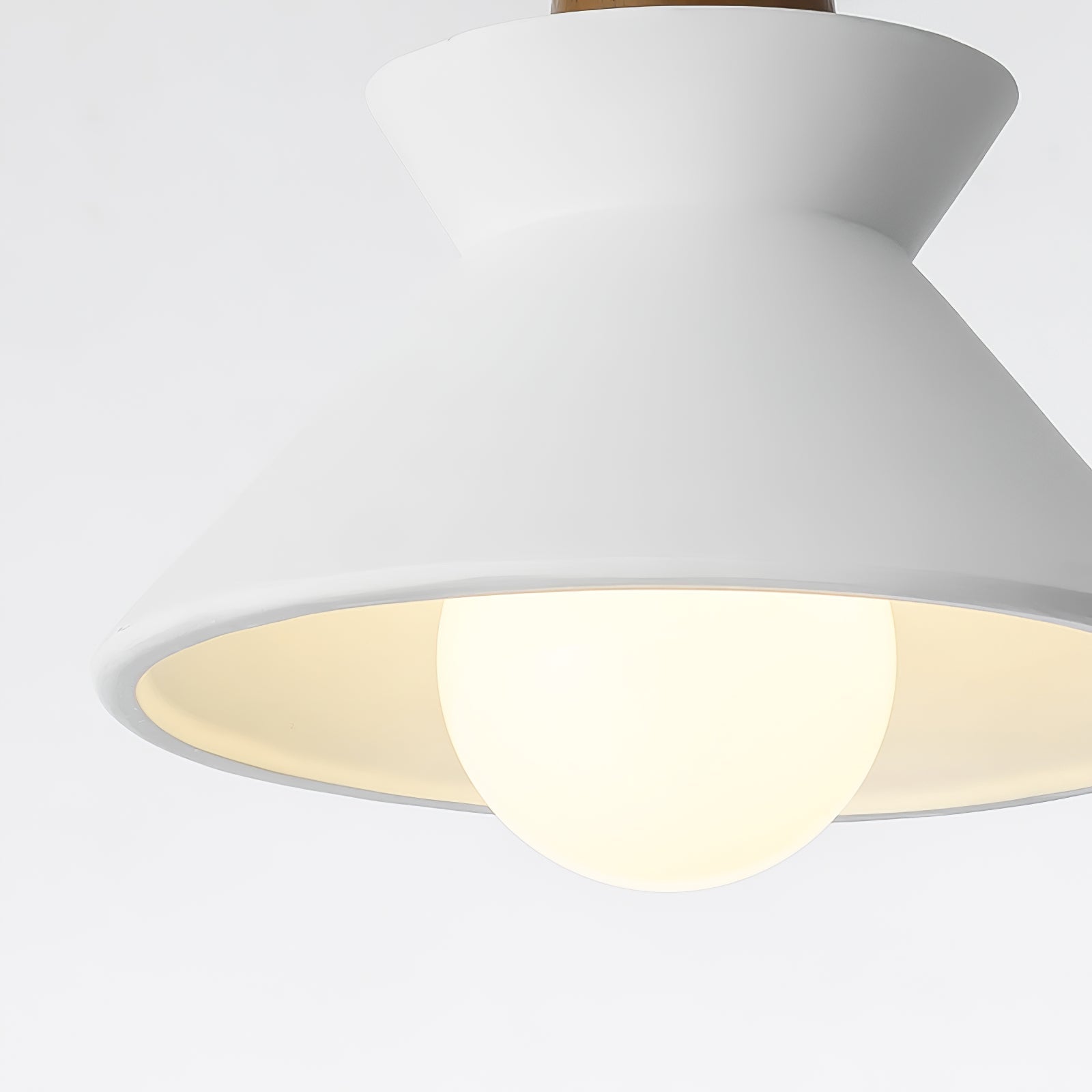 Upao Cone Pendant Light