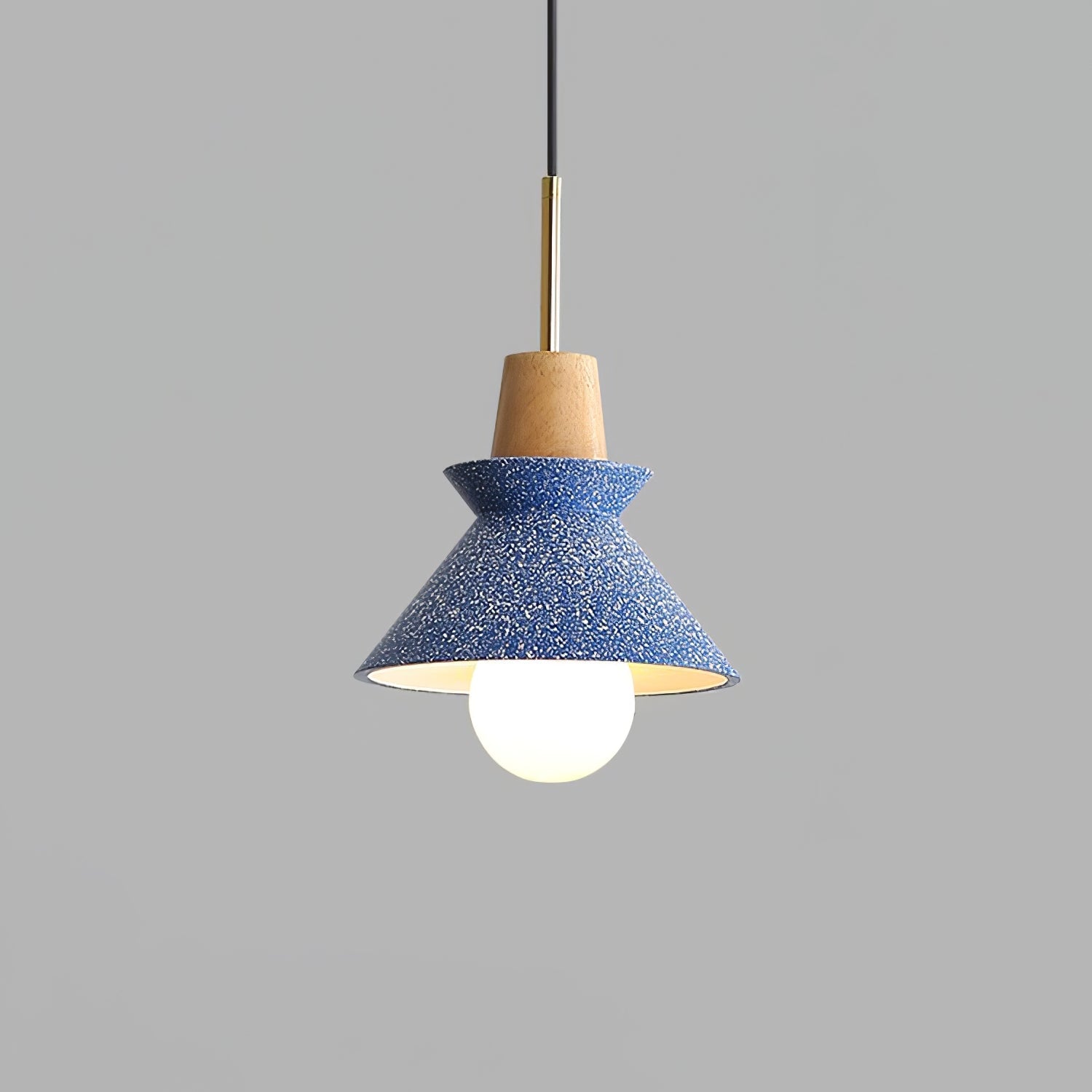 Upao Cone Pendant Light