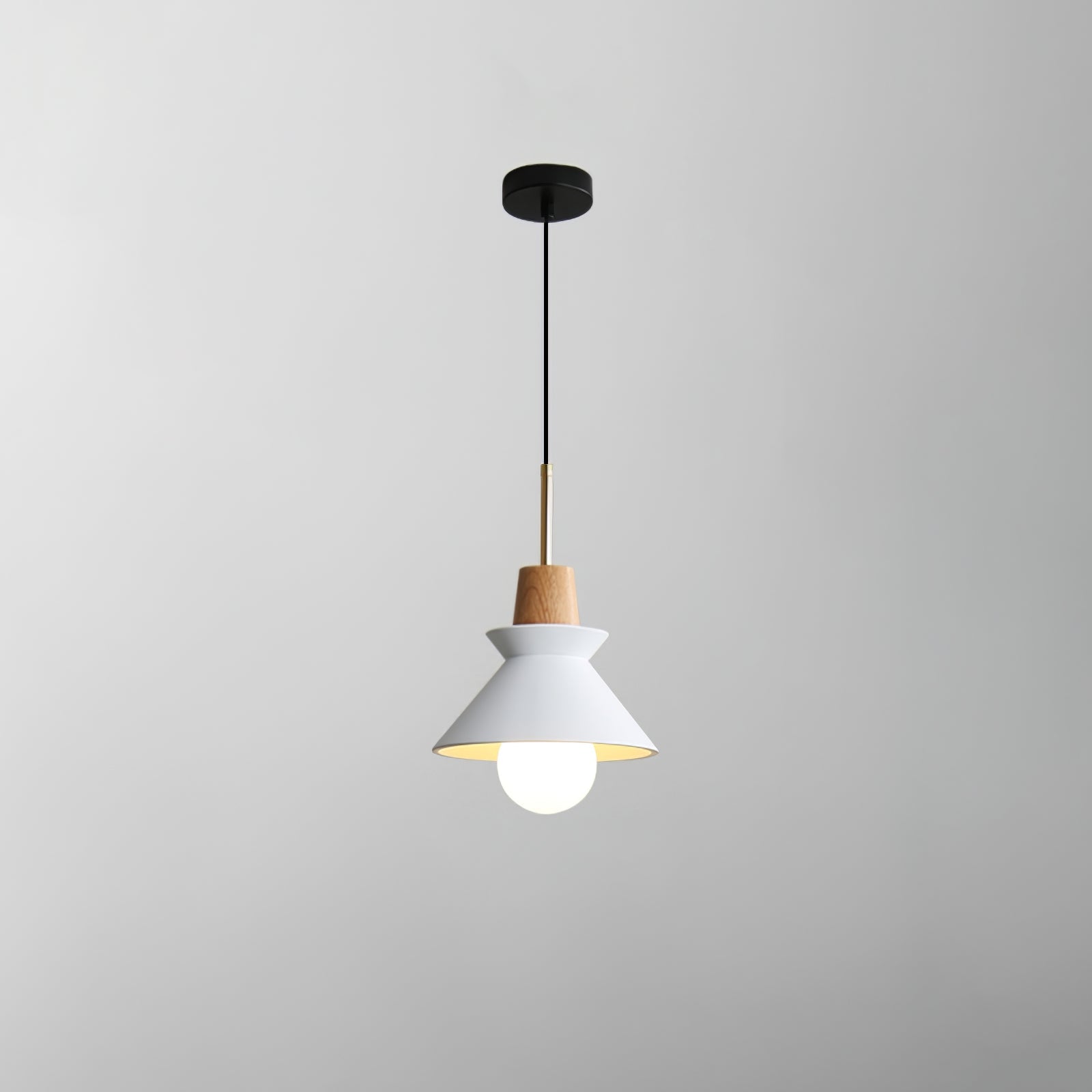Upao Cone Pendant Light