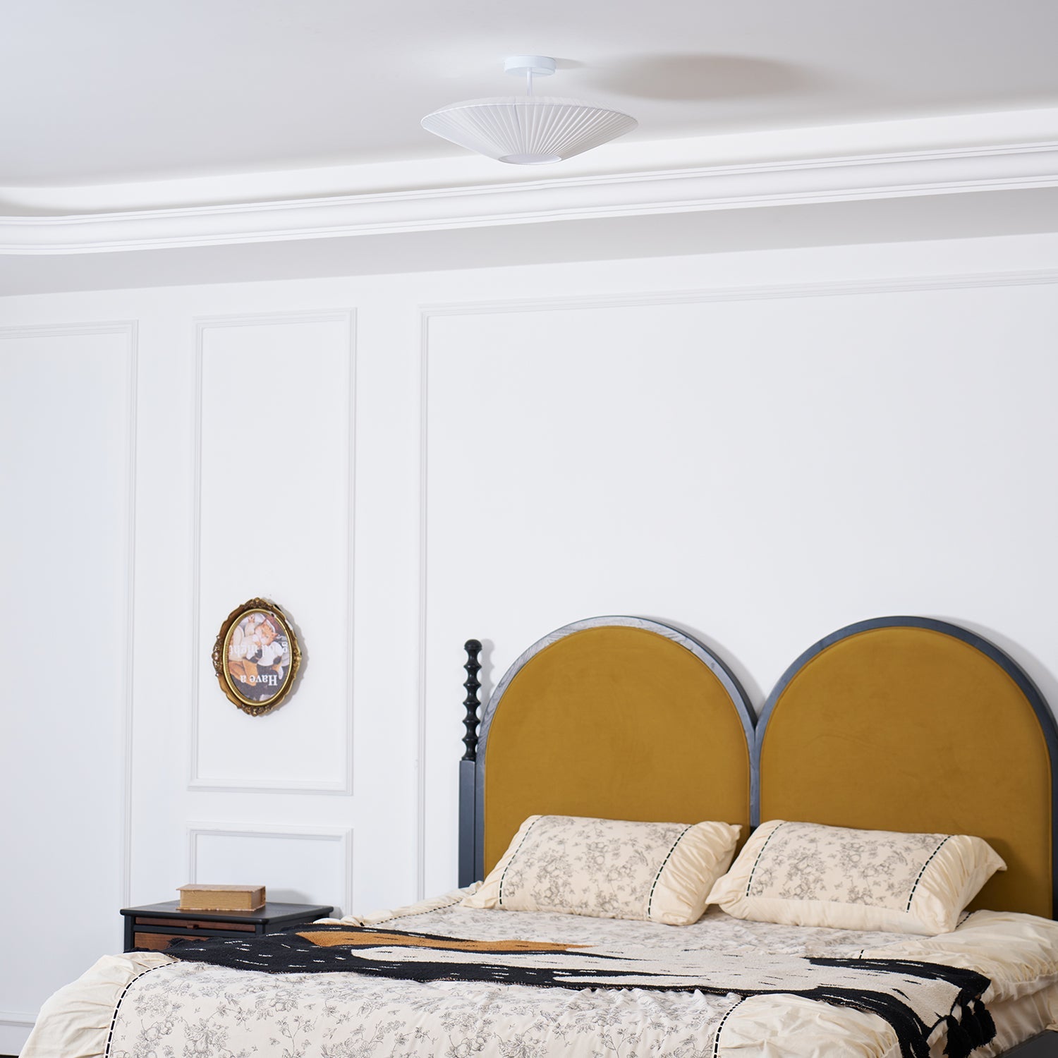 Arenyn Round Ceiling Light