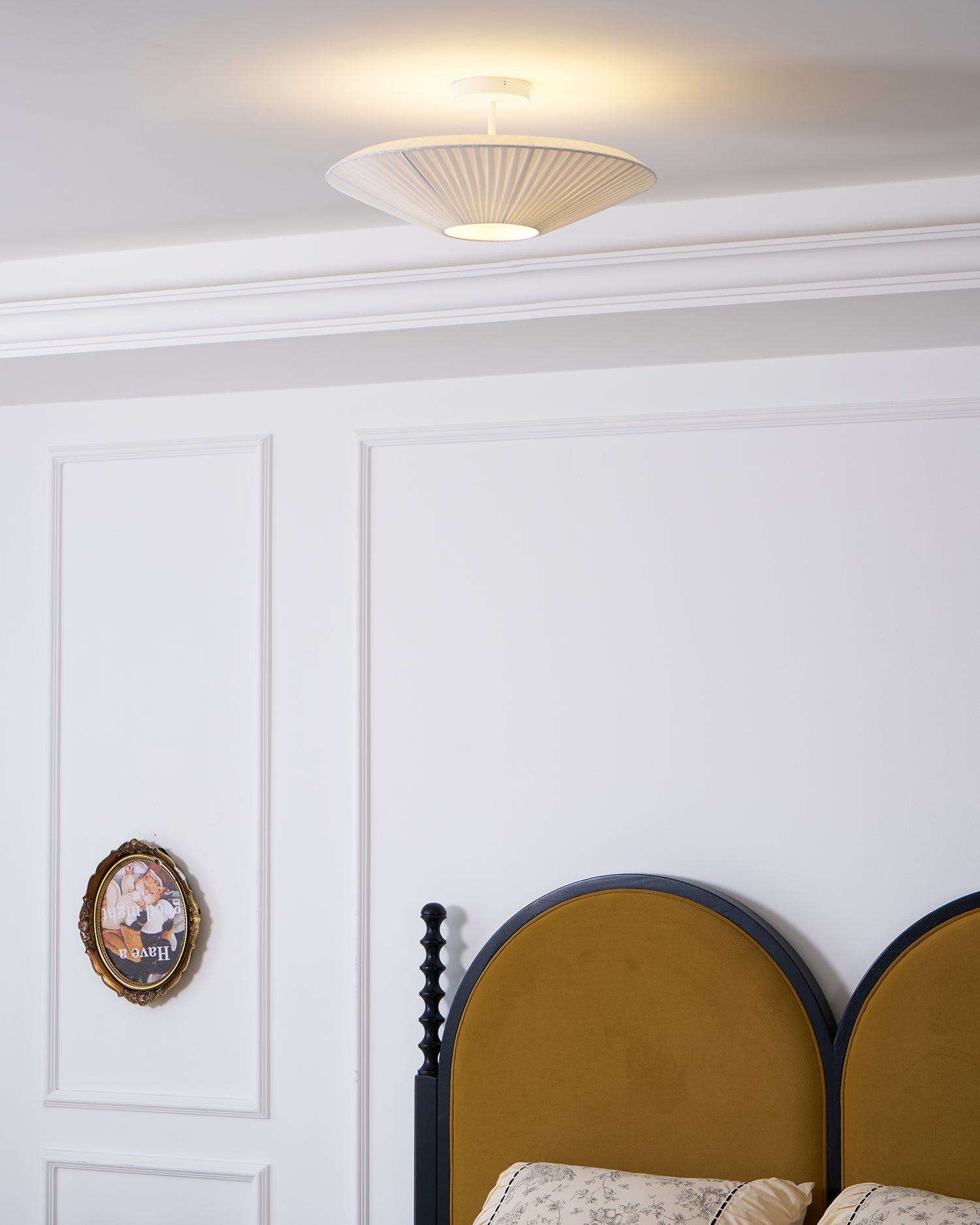 Arenyn Round Ceiling Light