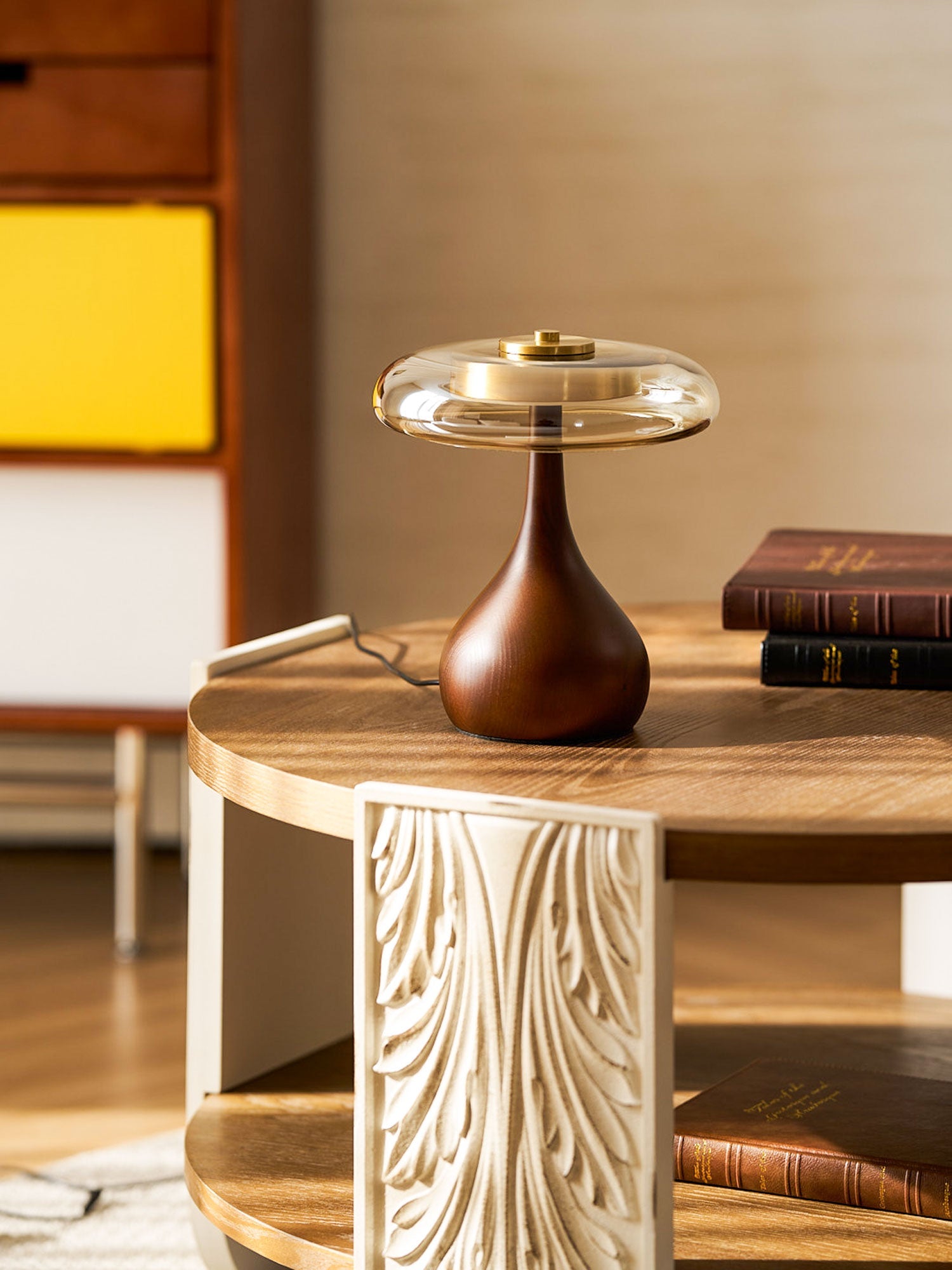 Aravorin Table Lamp