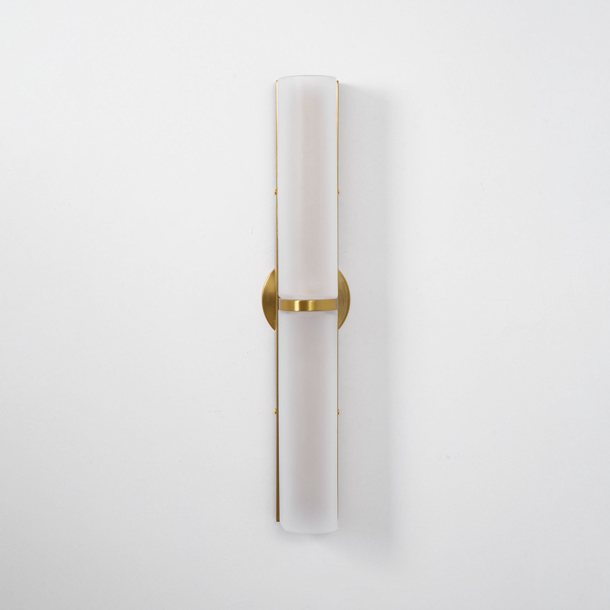 Eceravon Arched Wall Light