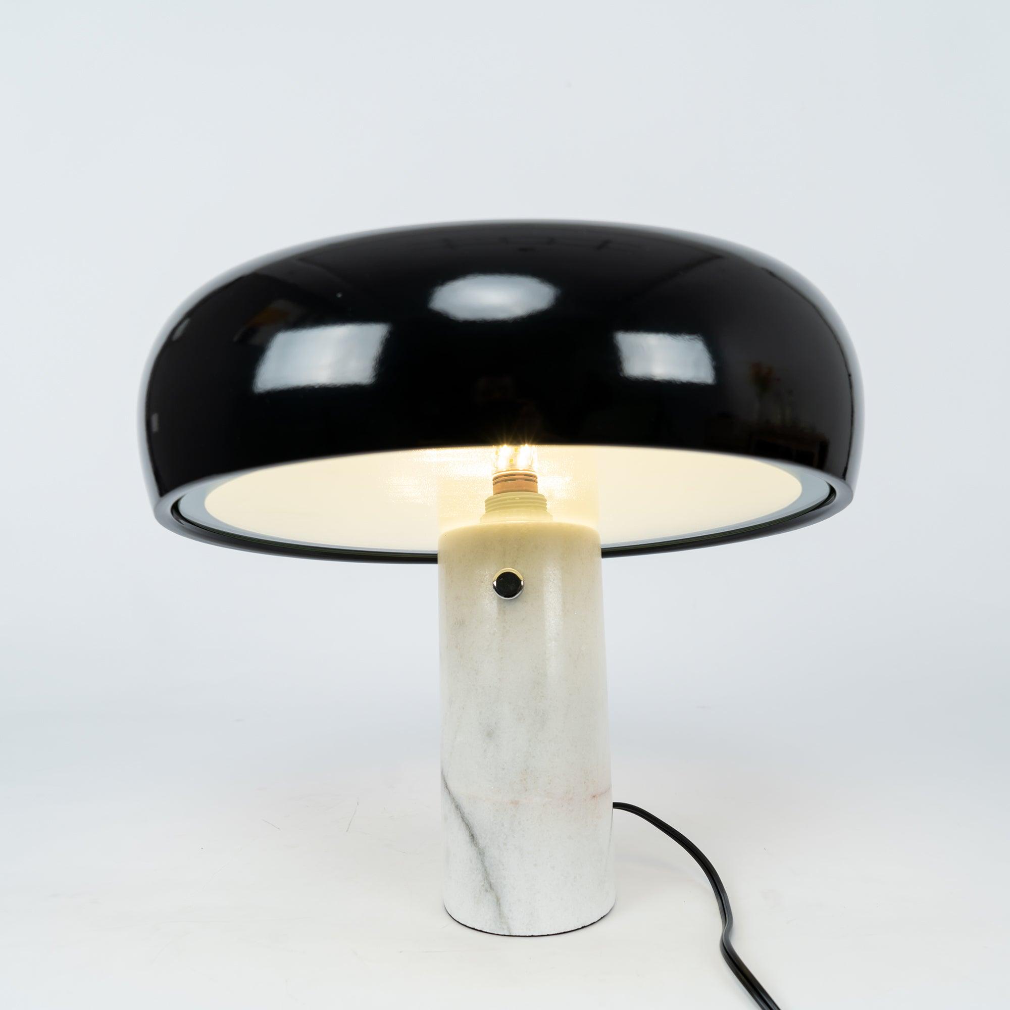 Ivoro Table Lamp