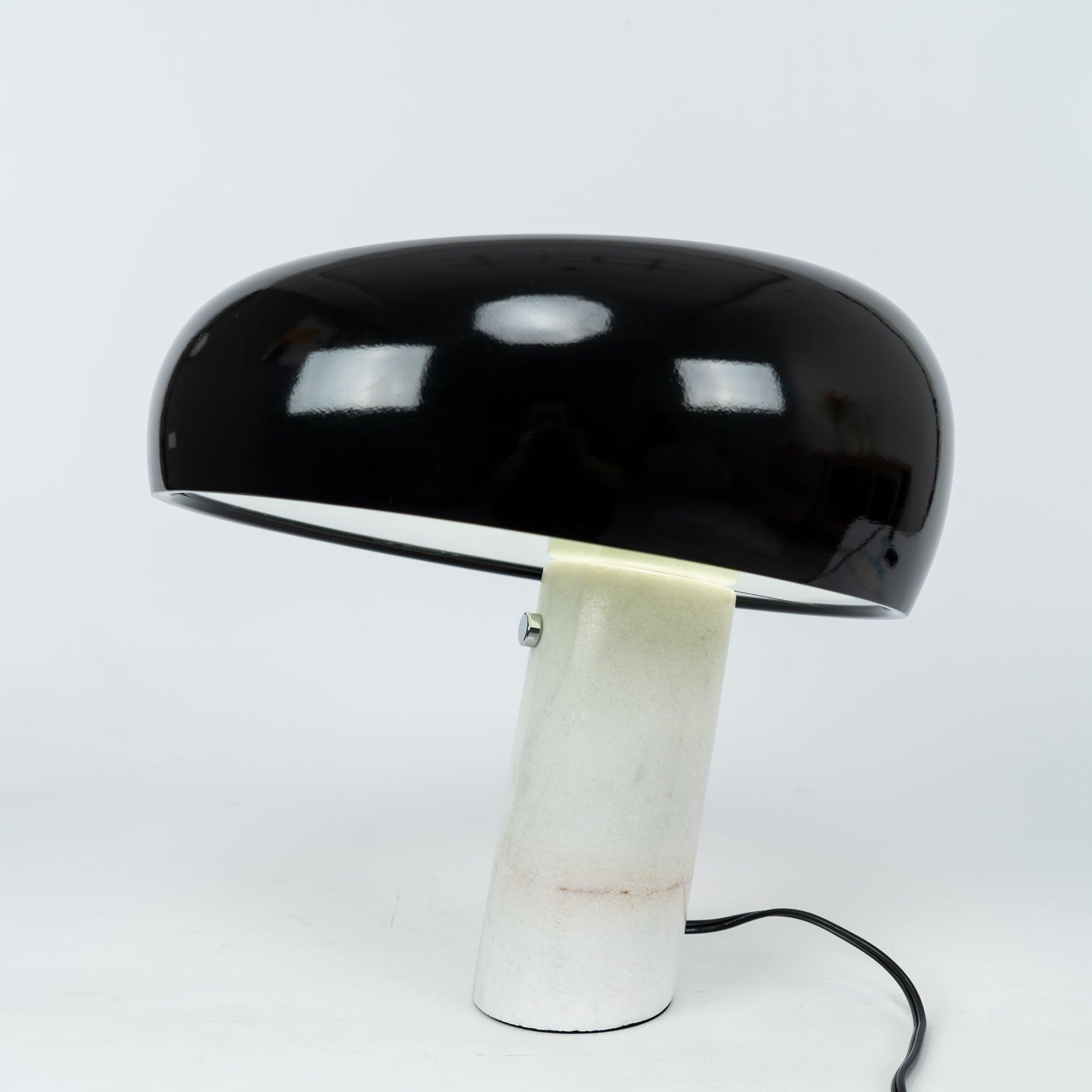 Ivoro Table Lamp