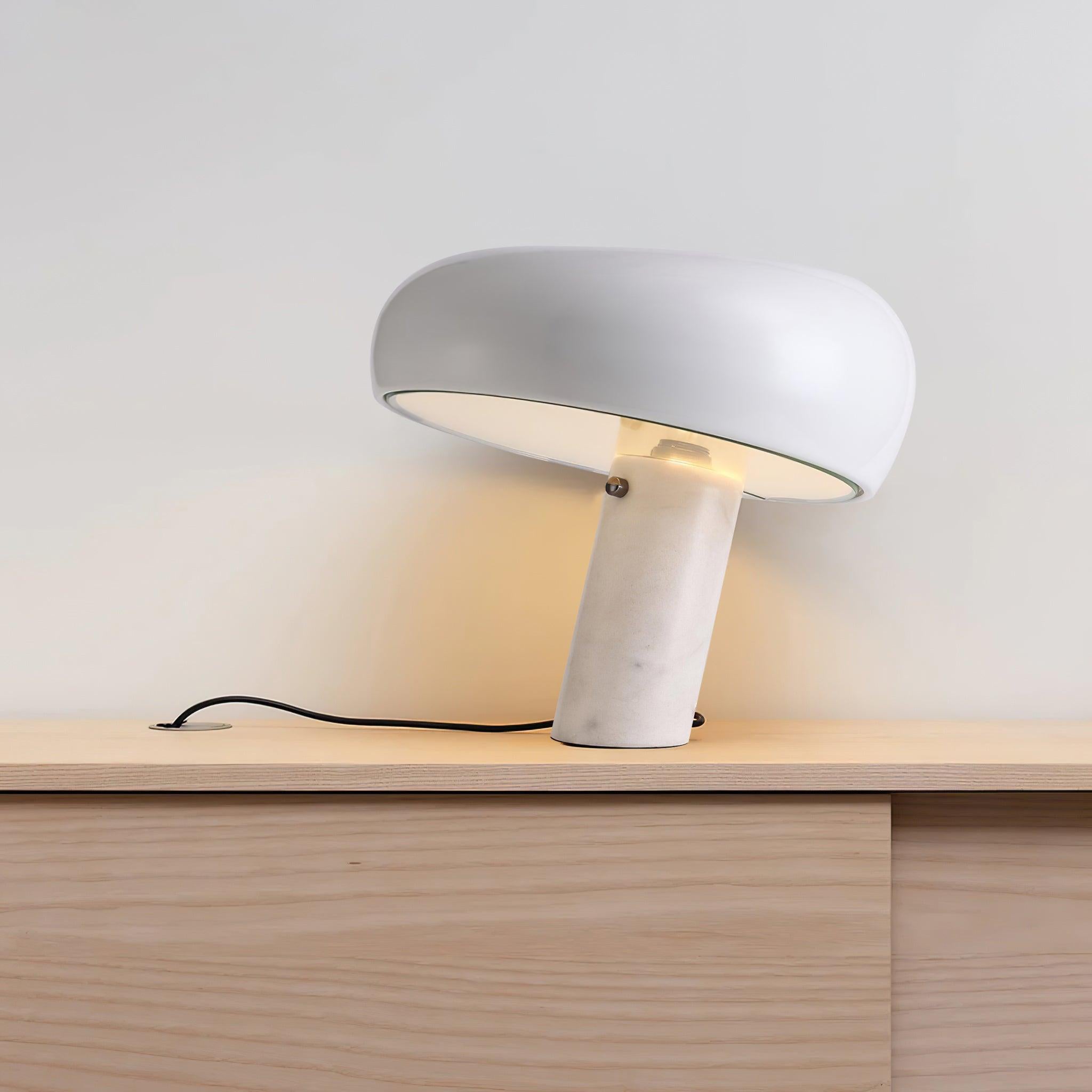 Ivoro Table Lamp