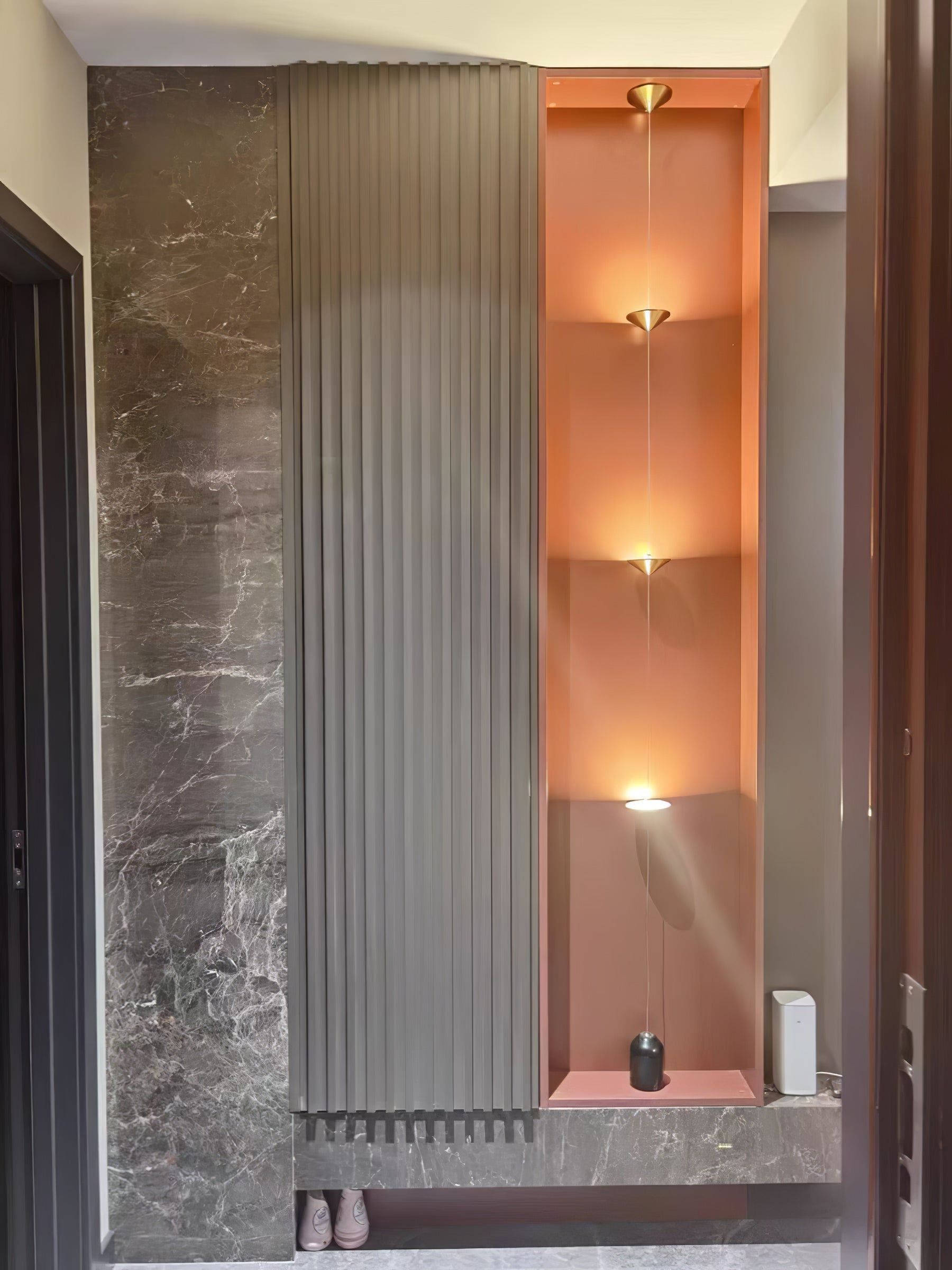 Alirya Cone Floor To Ceiling Lamp