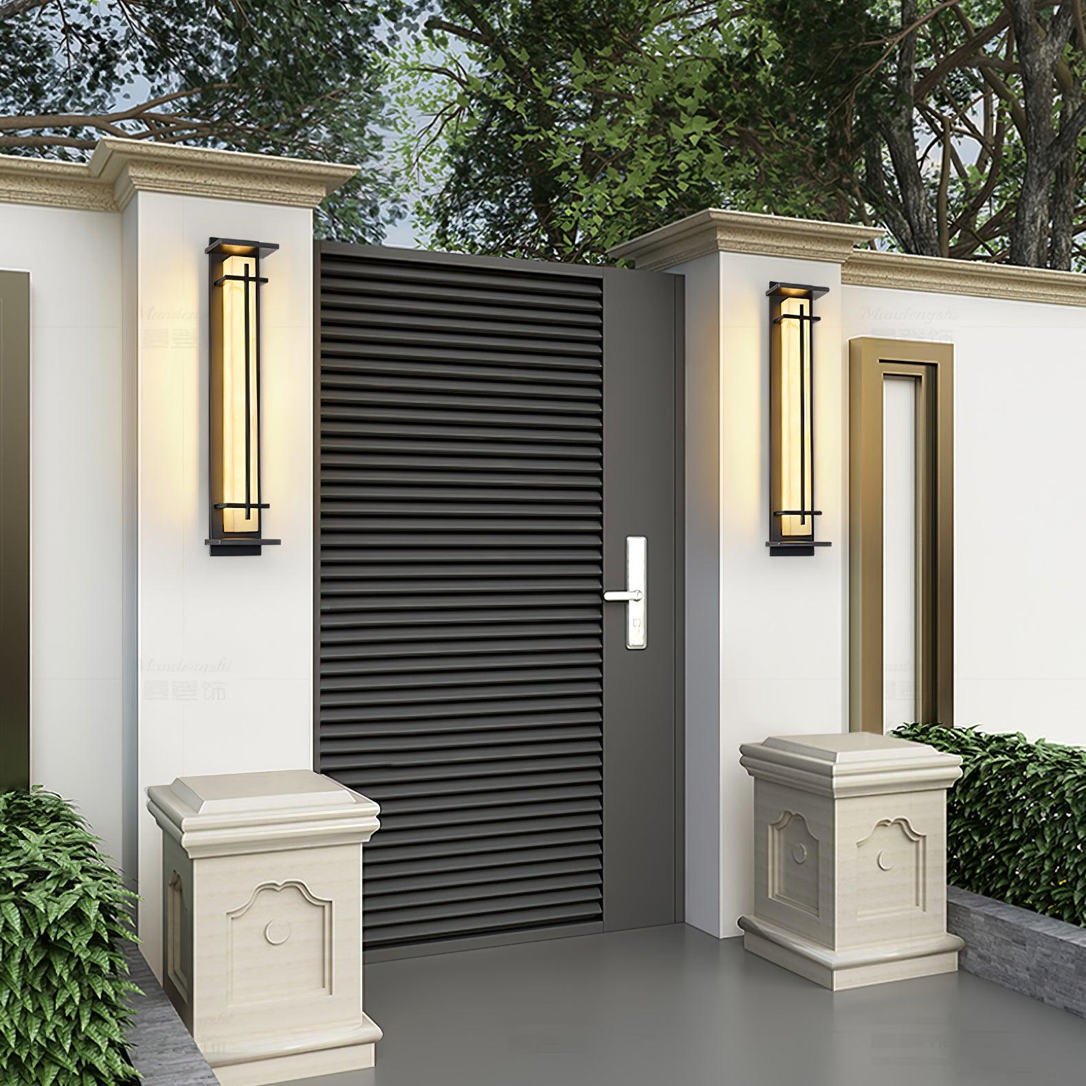 Belorayo Outdoor Wall Light