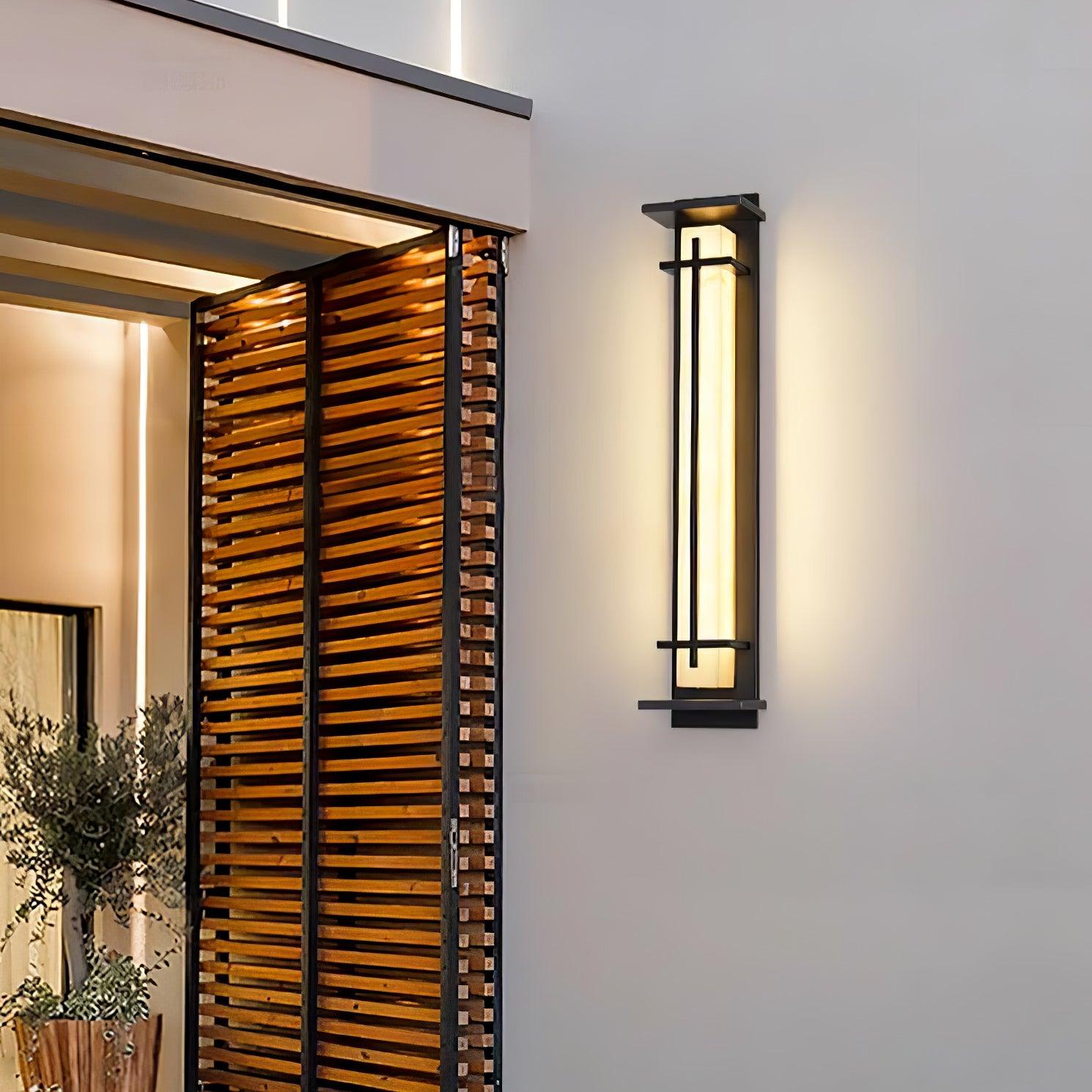 Belorayo Outdoor Wall Light