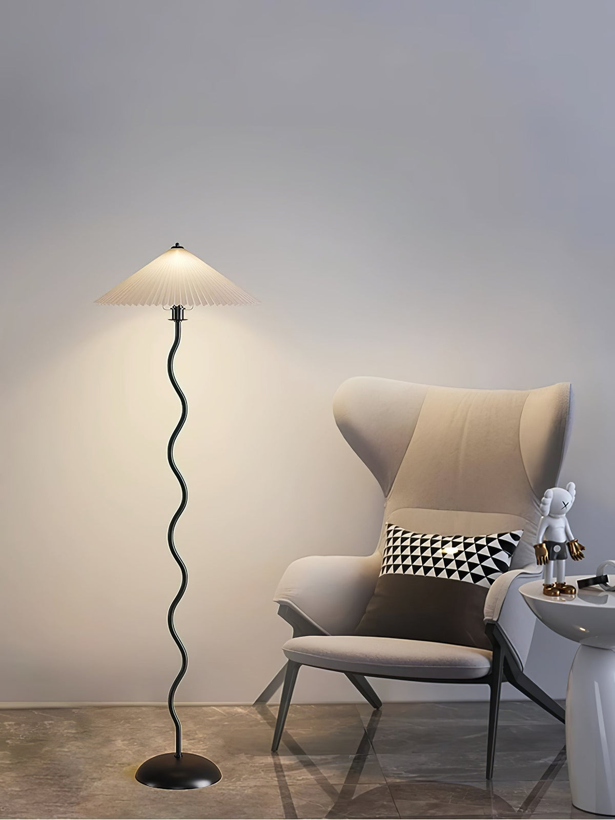 Fatavo Sculptural Floor Lamp