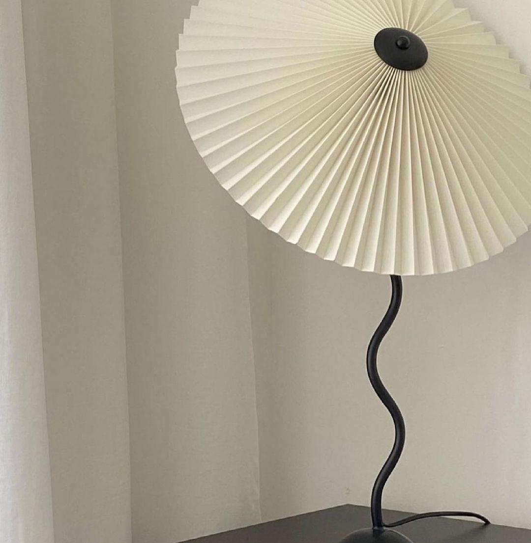 Lorav Wavy Table Lamp
