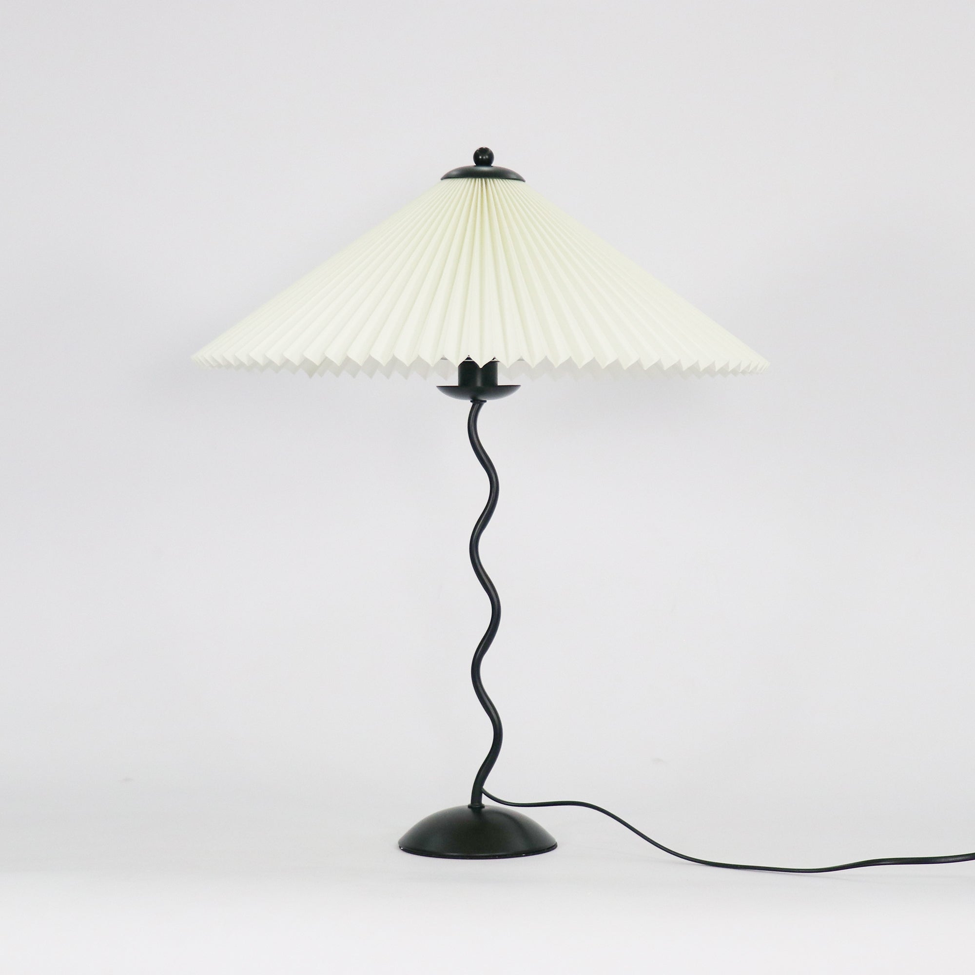 Lorav Wavy Table Lamp
