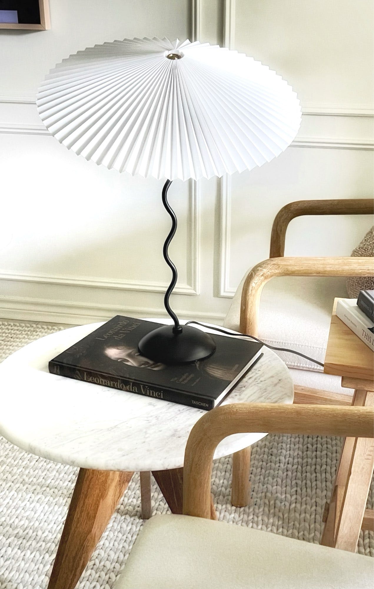 Lorav Wavy Table Lamp