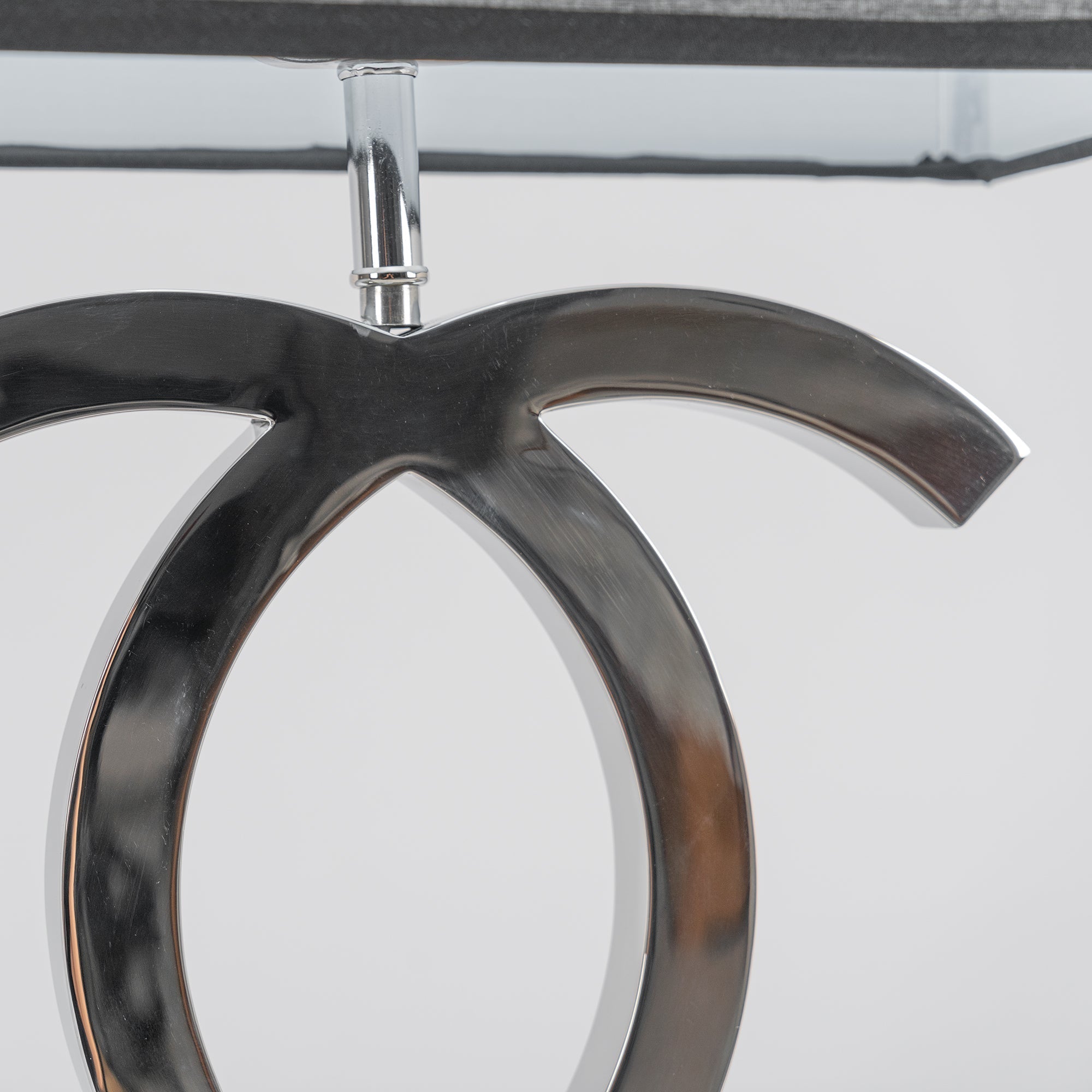 Avelza Table Lamp