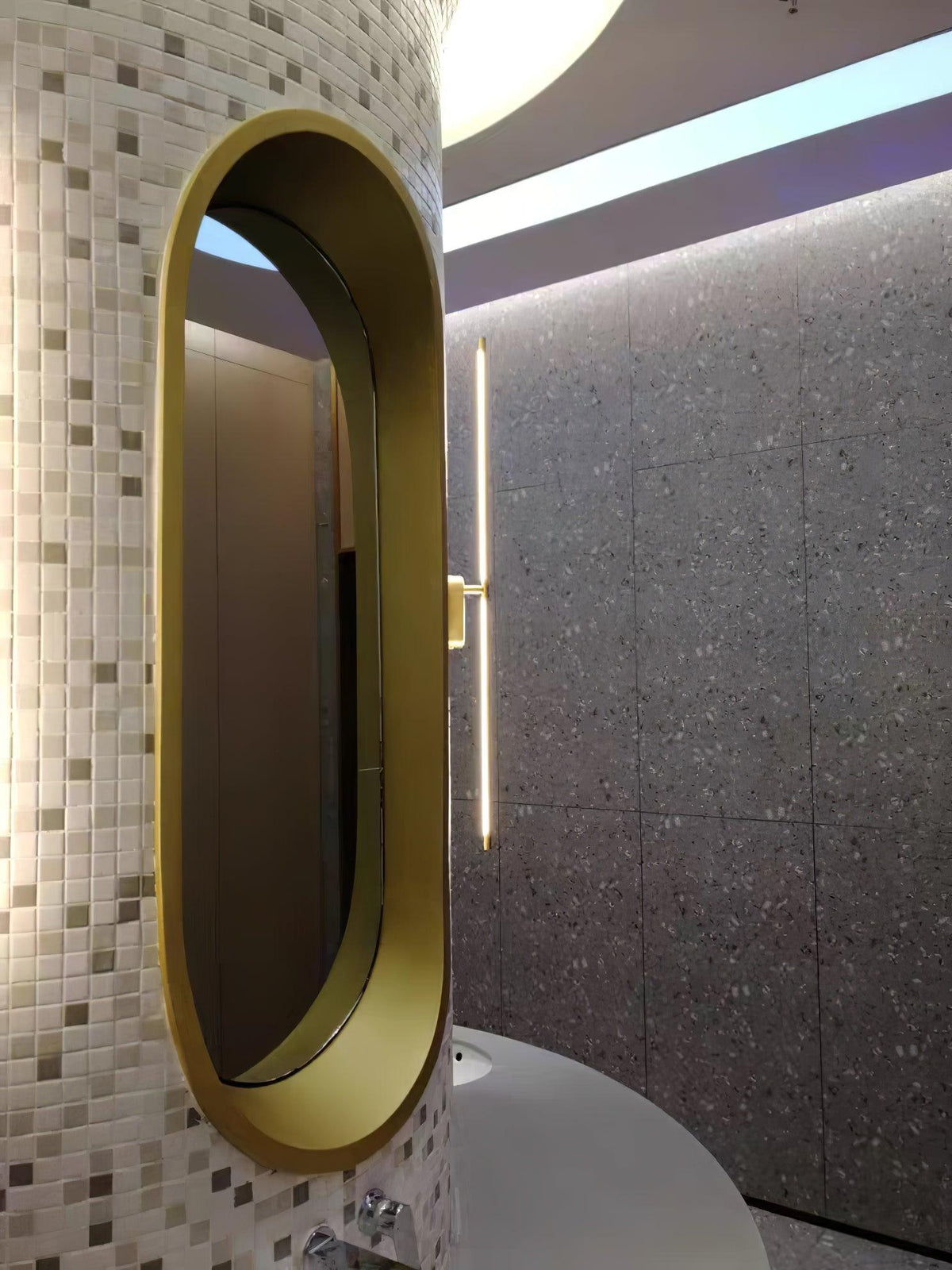 Ilei Linear Wall Light
