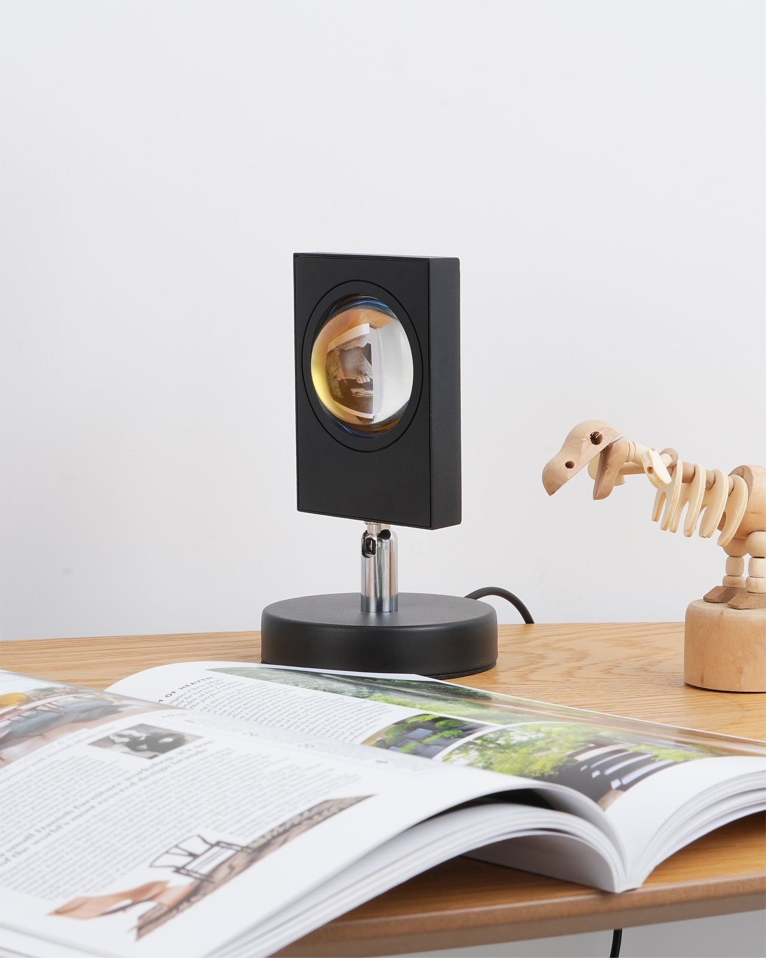 Alzelava Halo Table Lamp