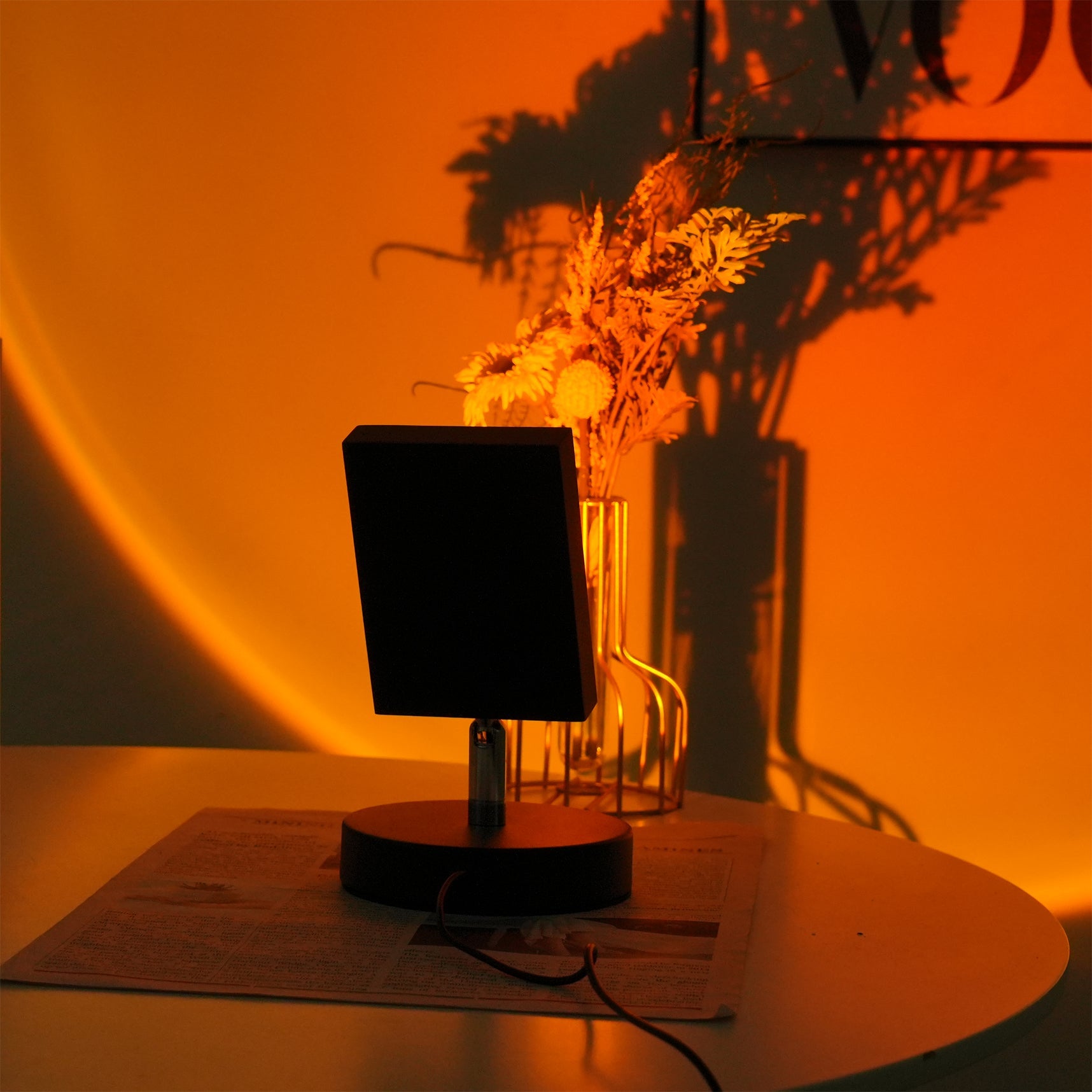 Alzelava Halo Table Lamp