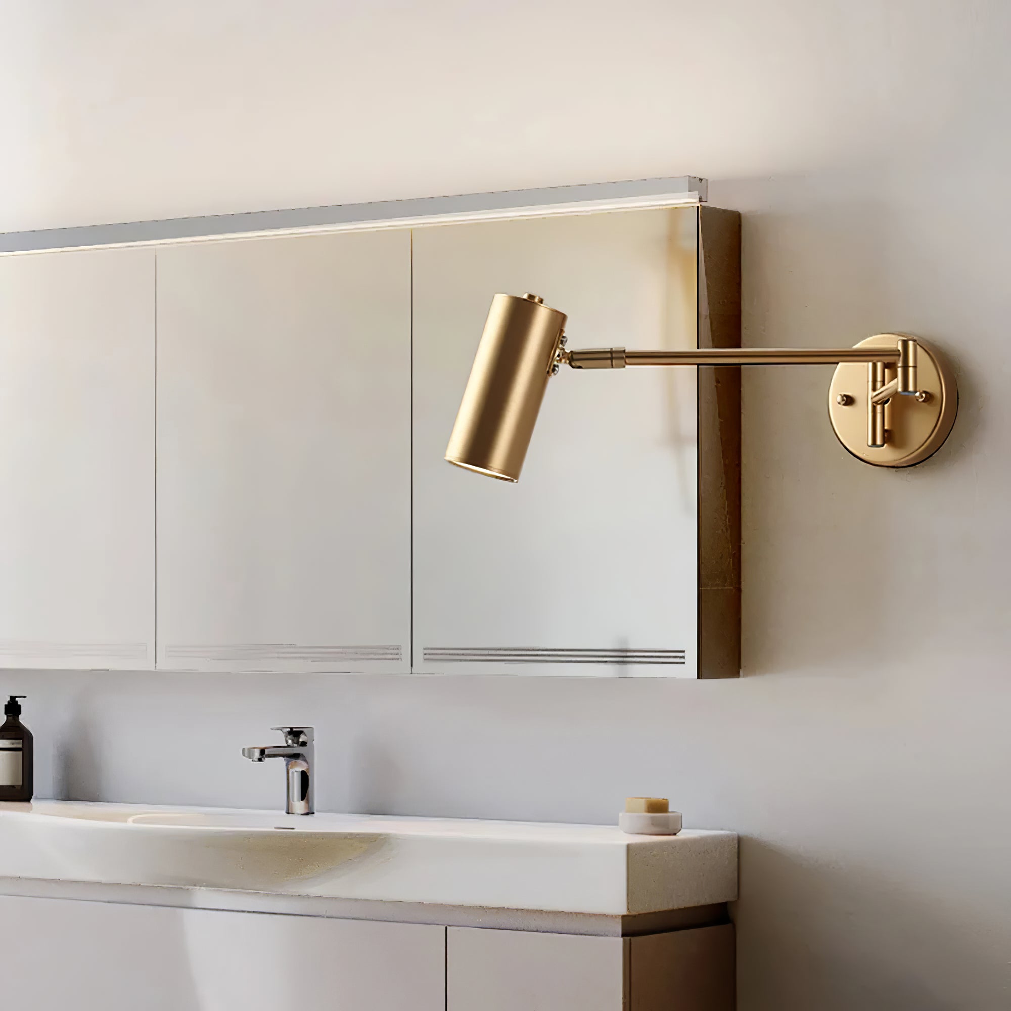 Arzanero Modern Wall Light