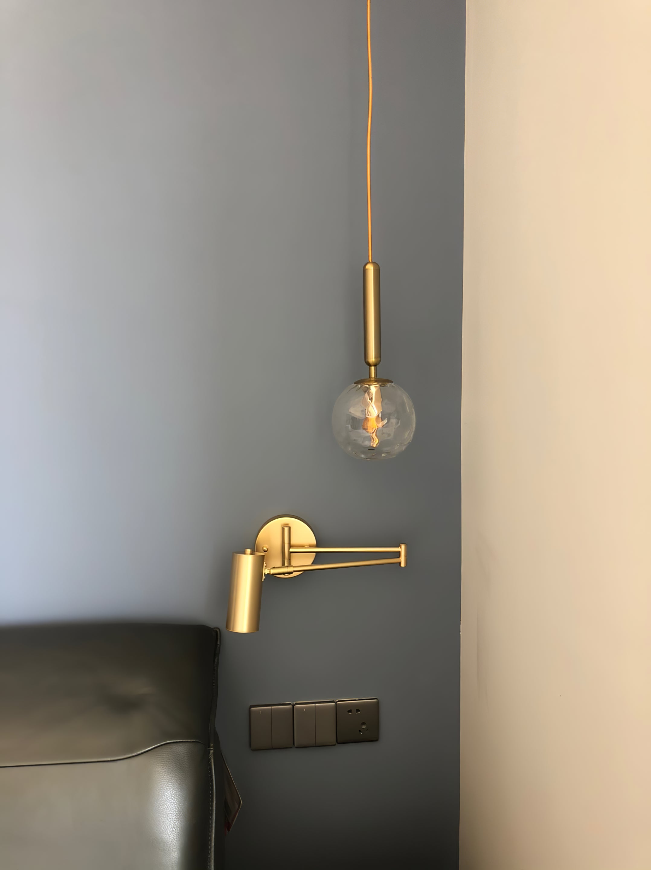 Arzanero Modern Wall Light