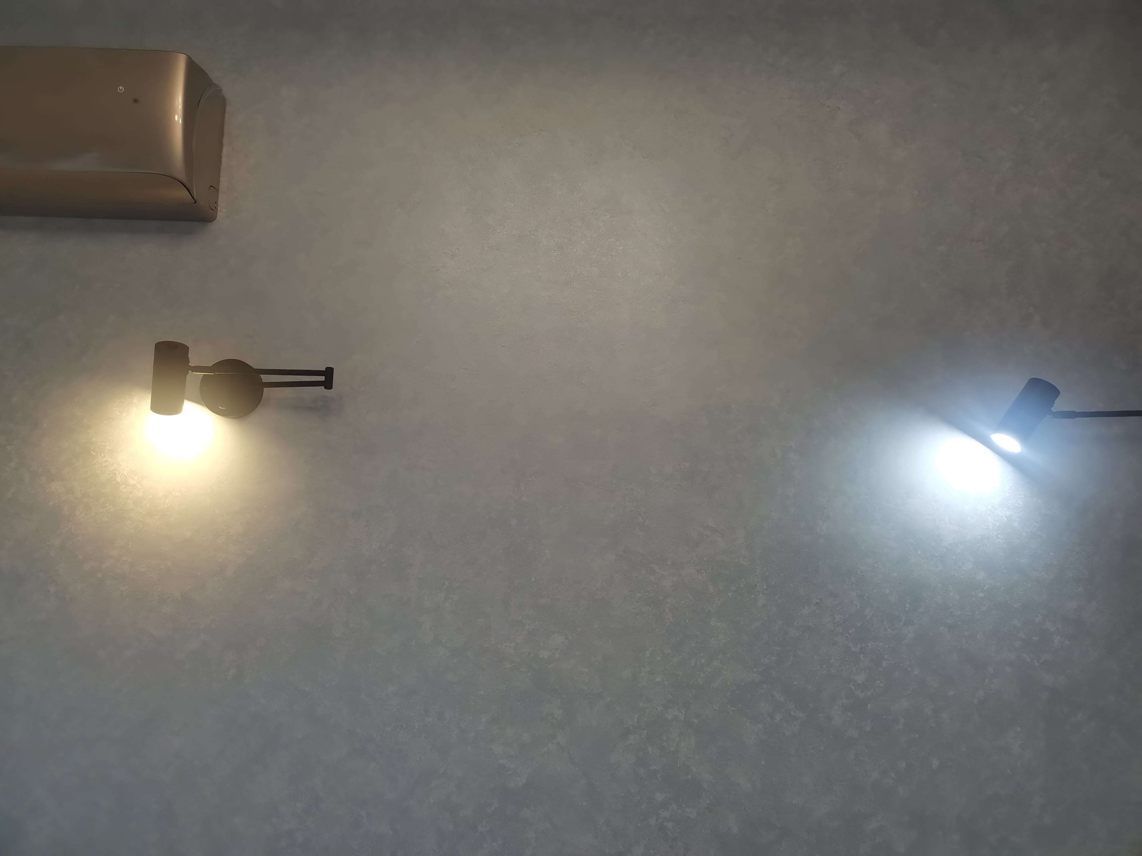 Arzanero Modern Wall Light