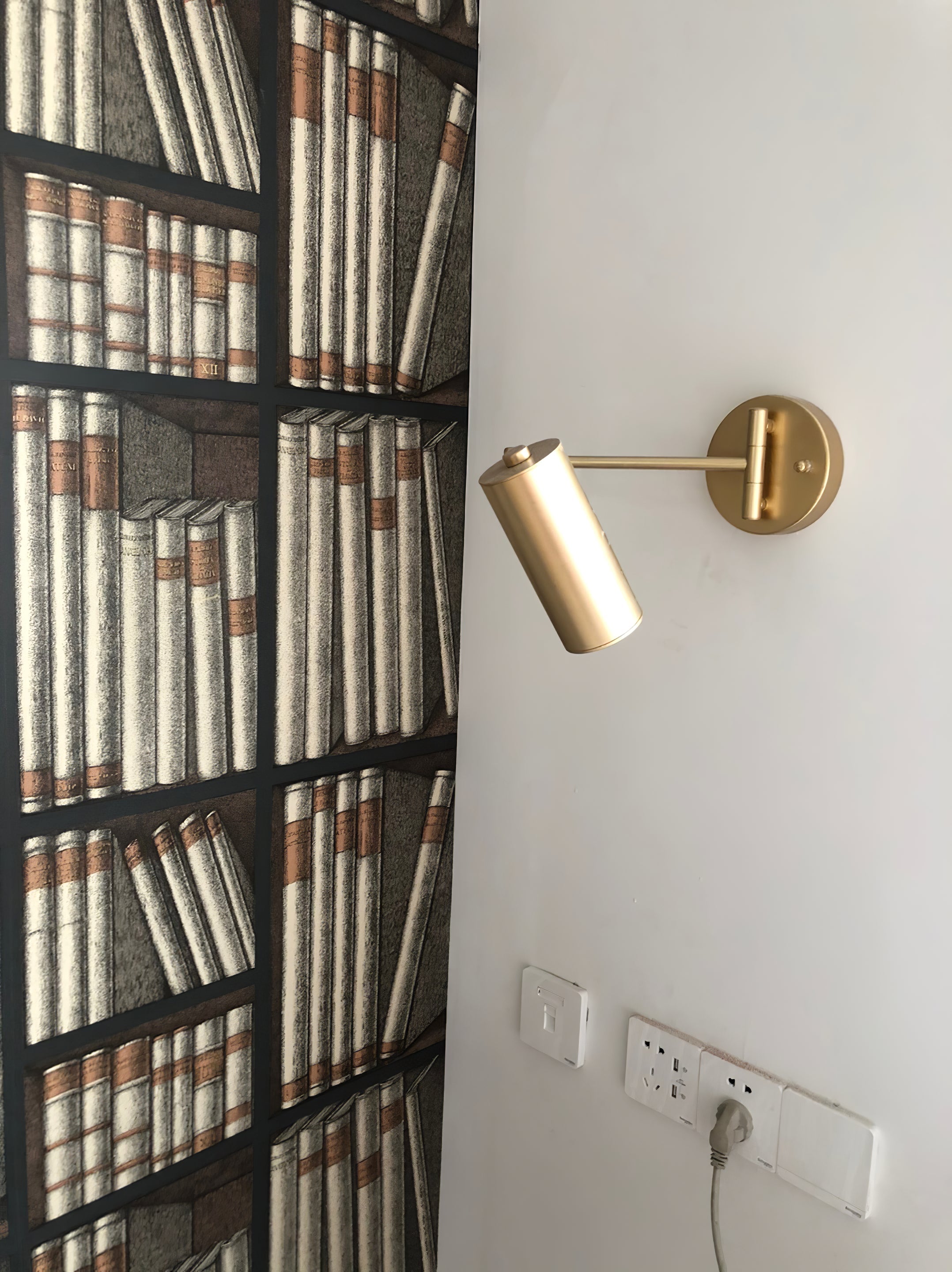 Arzanero Modern Wall Light