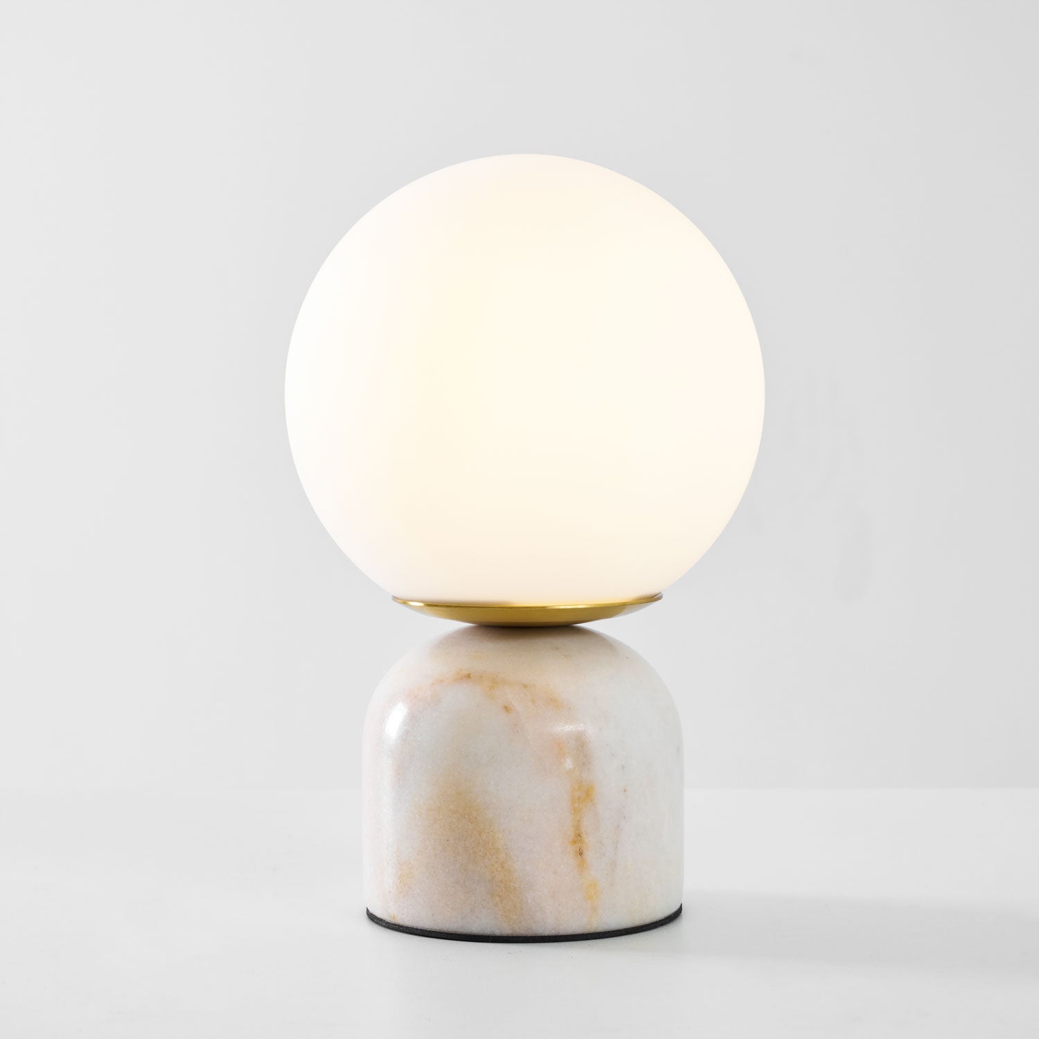Belselia Globe Table Lamp