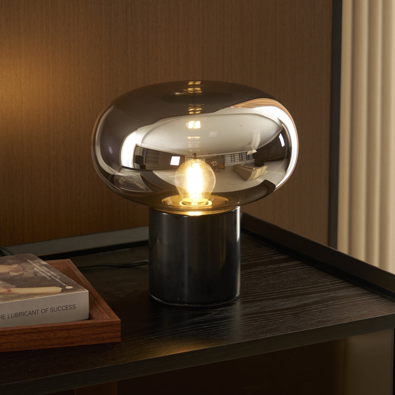 Nylson Marble Table Lamp