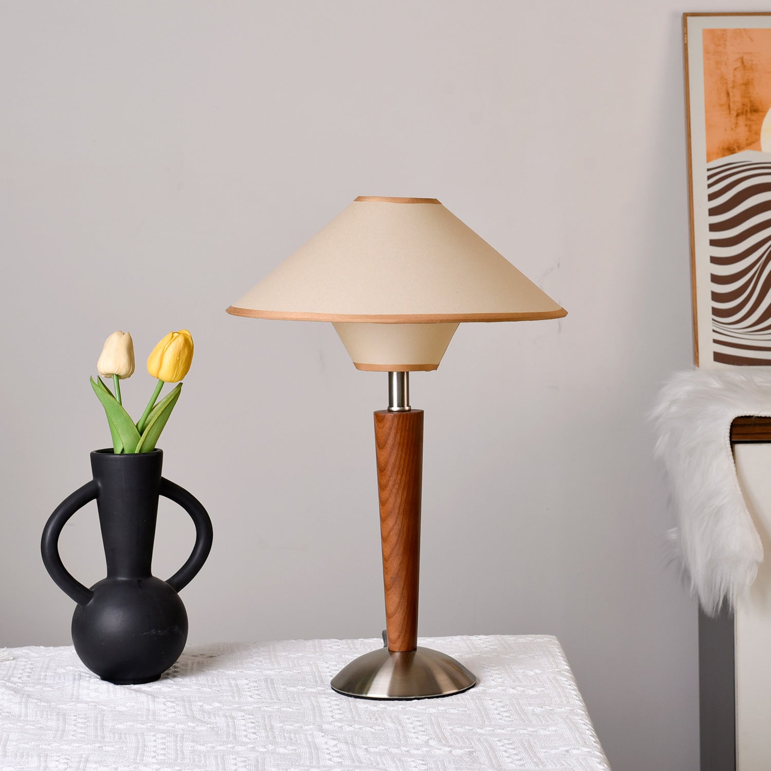 Almorino Modern Table Lamp