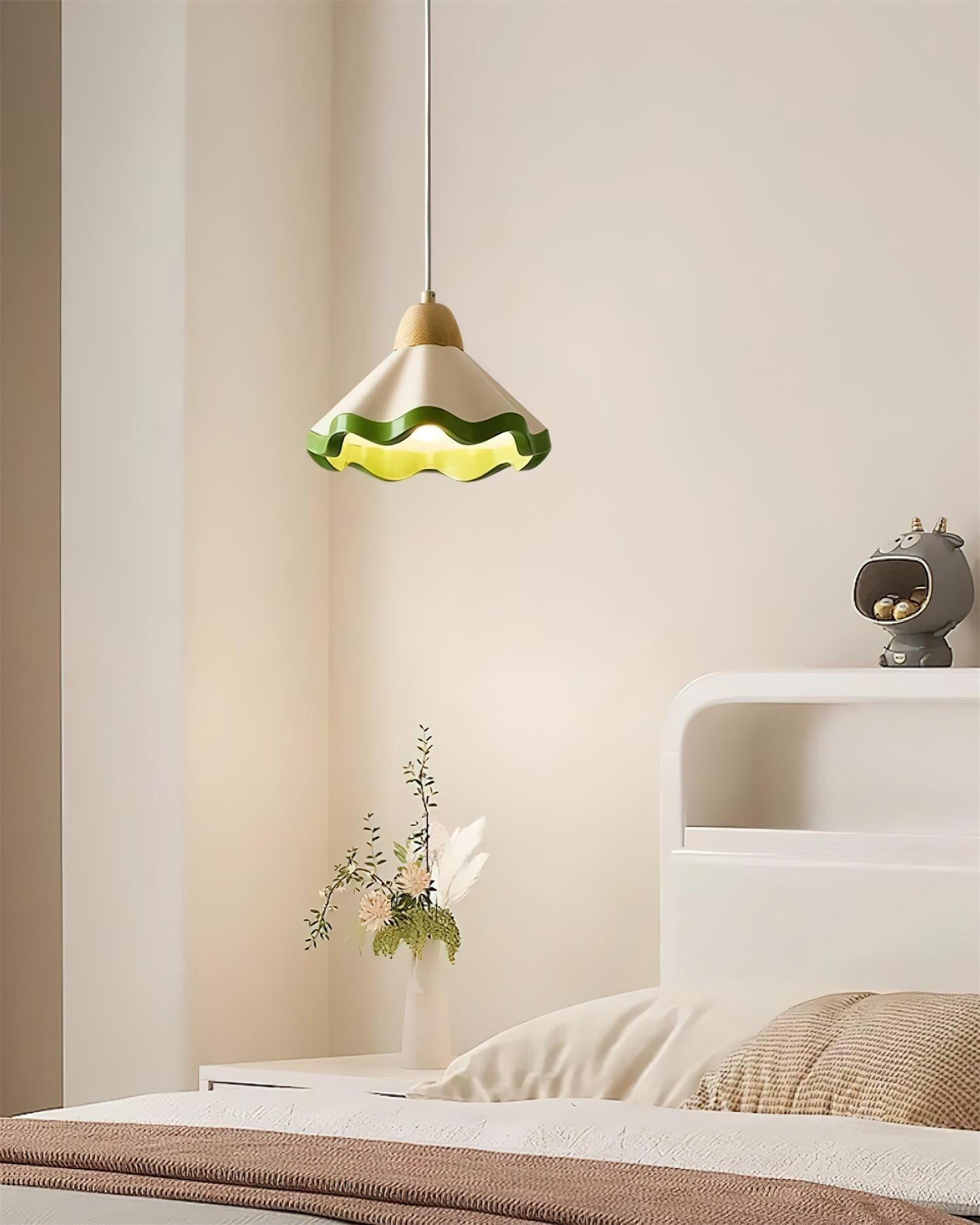 Najano Scalloped Pendant Light