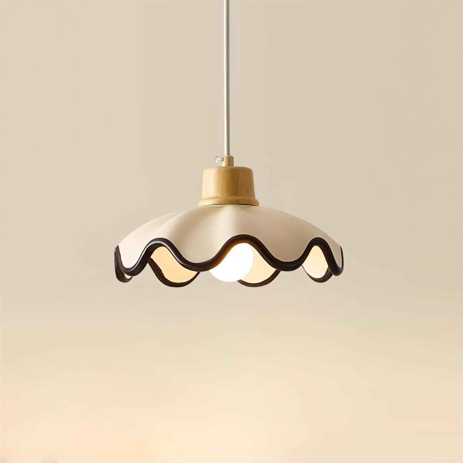 Najano Scalloped Pendant Light