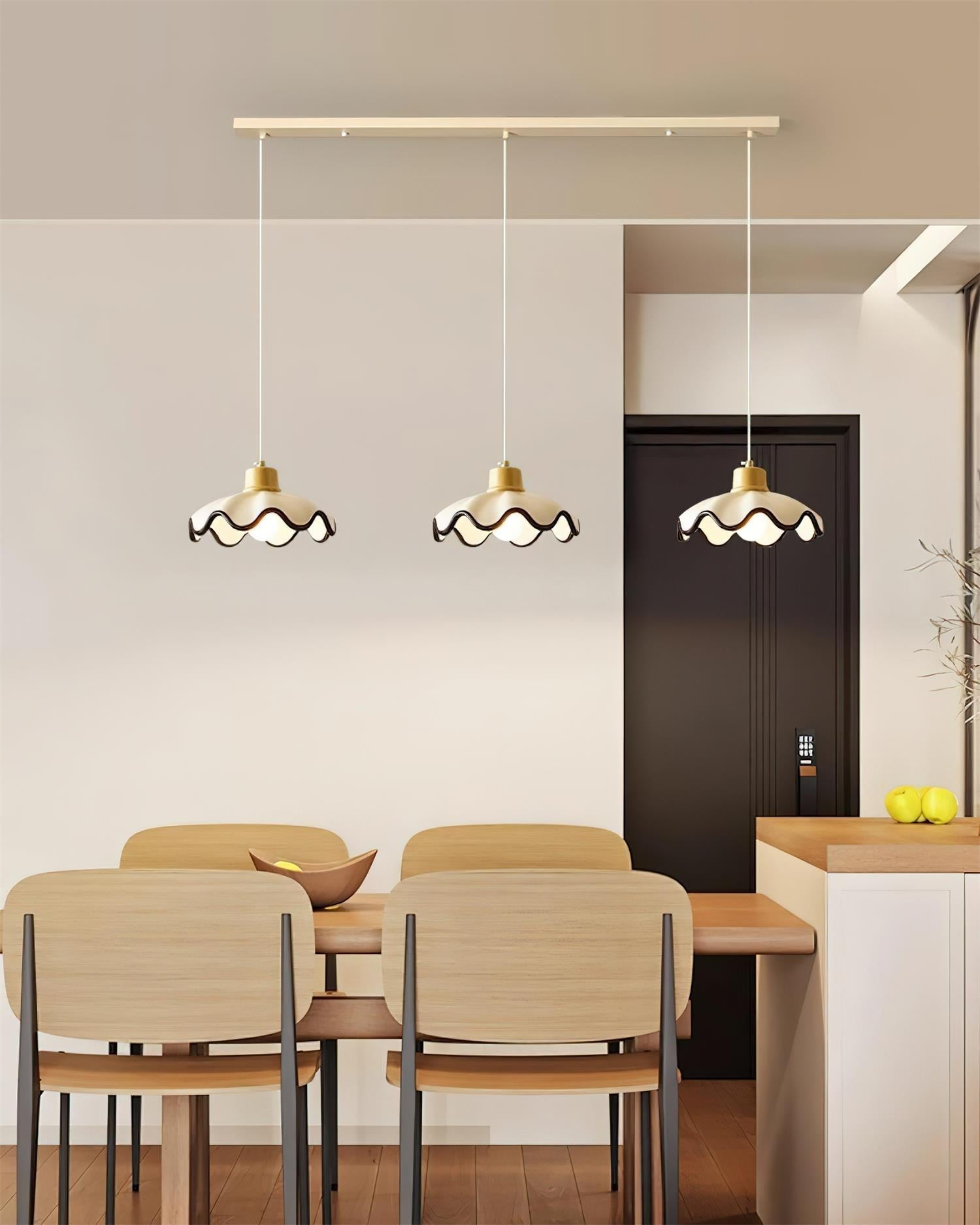 Najano Scalloped Pendant Light